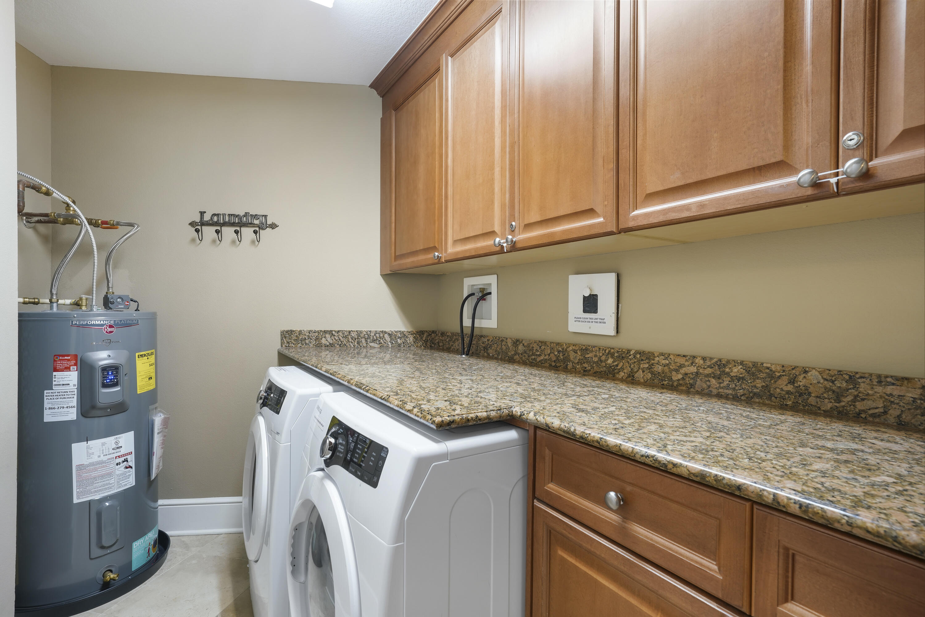 BELLA RIVA - Residential