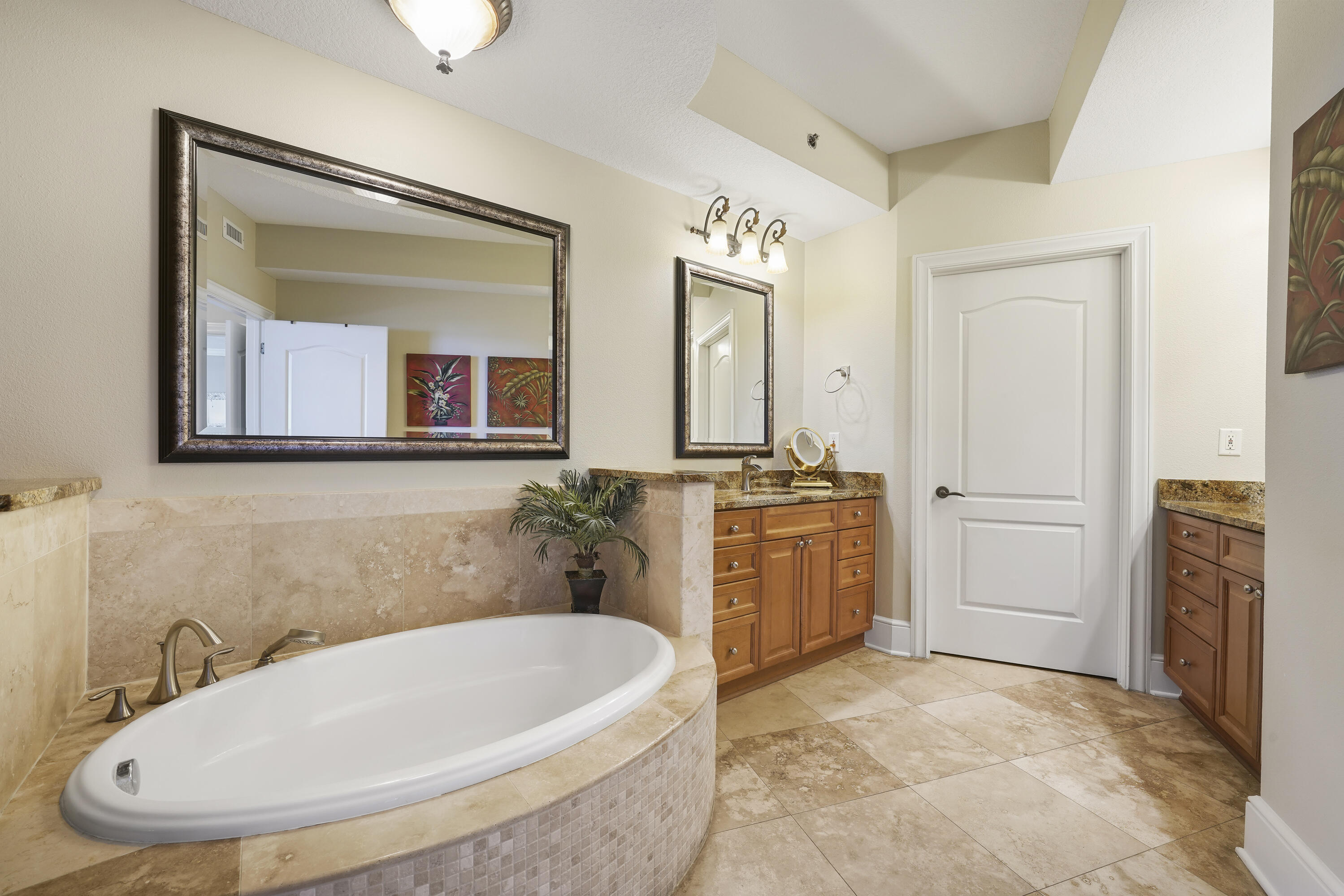 BELLA RIVA - Residential