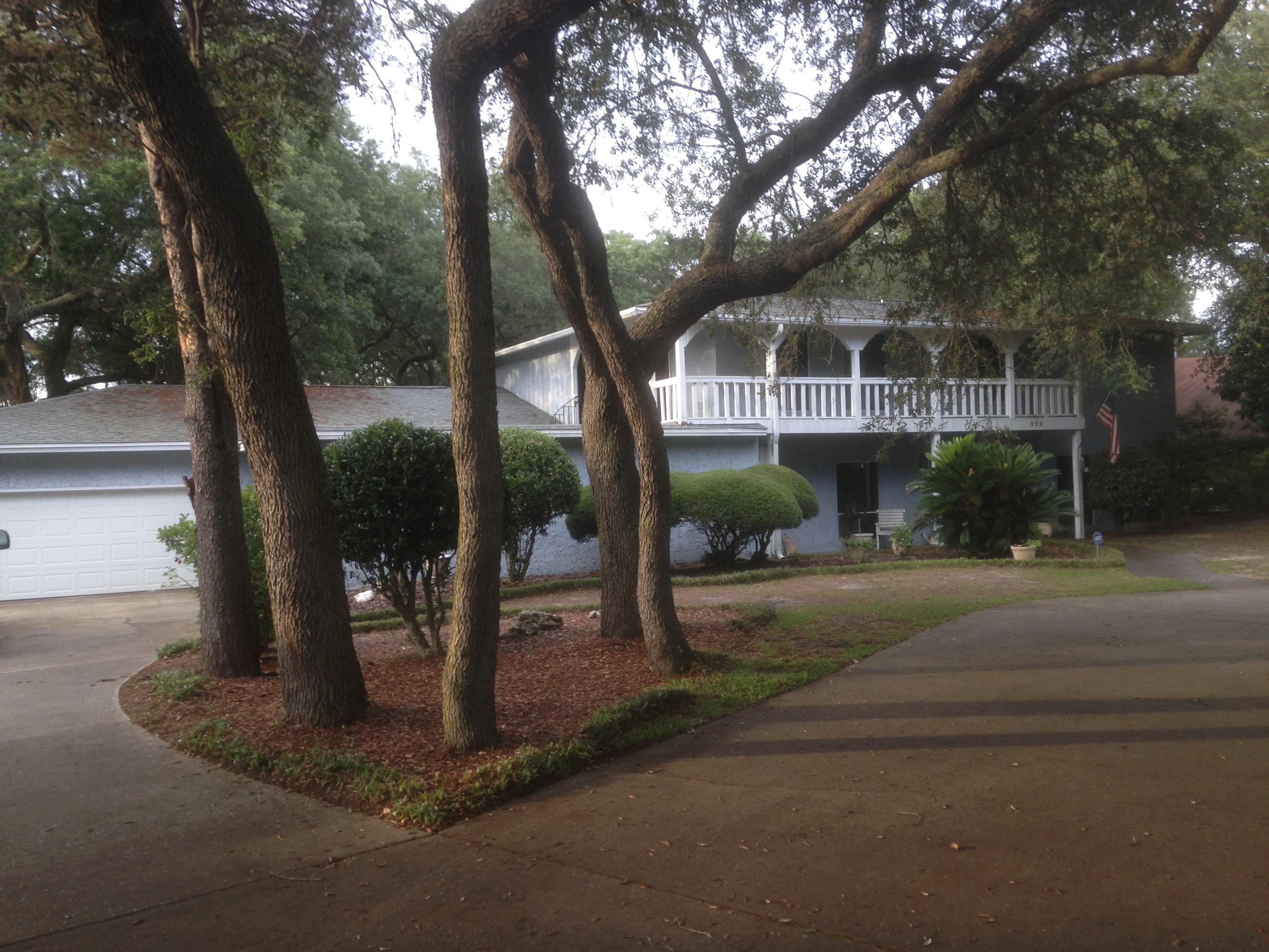 LAKE LORRAINE ESTATES - Residential