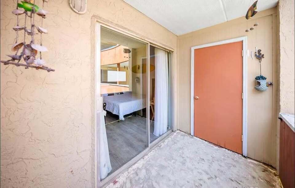 CEDARS CONDO - Residential