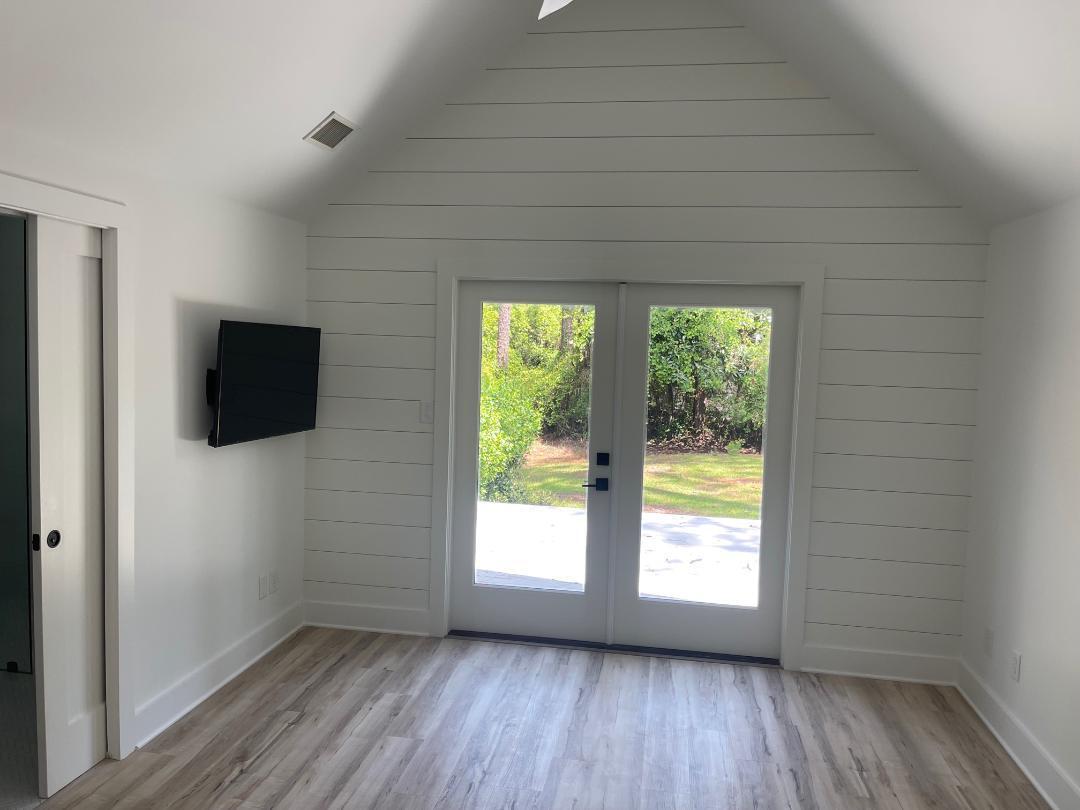 MAGNOLIA BEACH - Residential