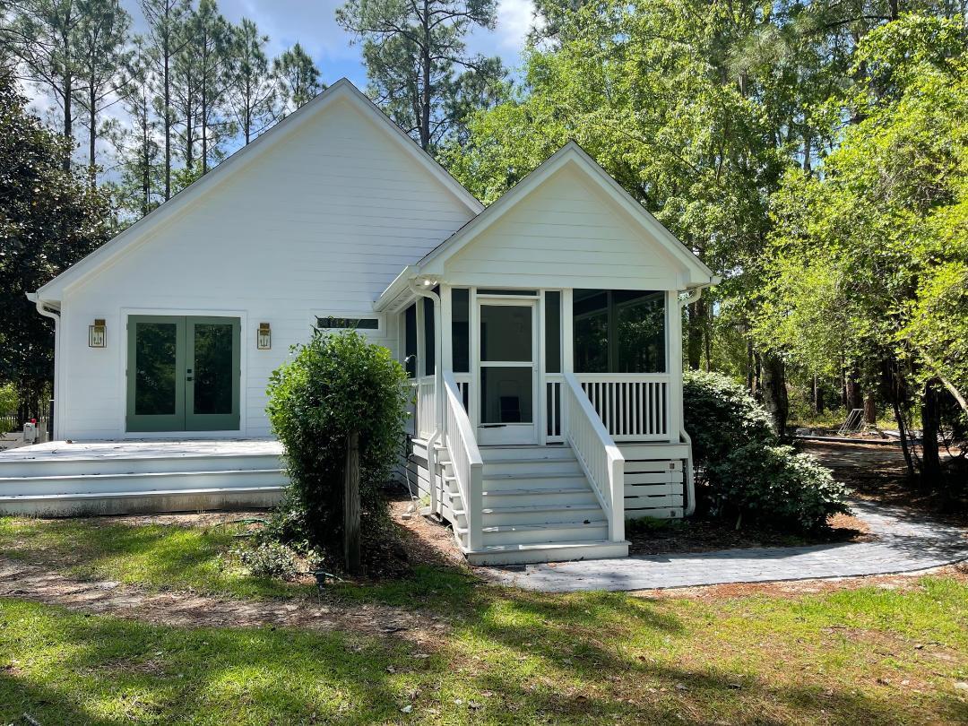 MAGNOLIA BEACH - Residential