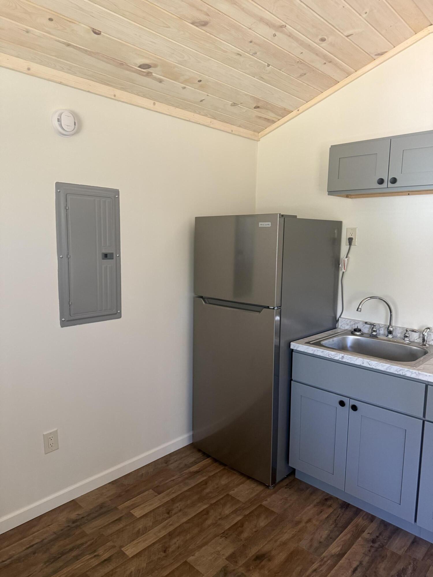 OAKWOOD HILLS UNIT 1 - Residential