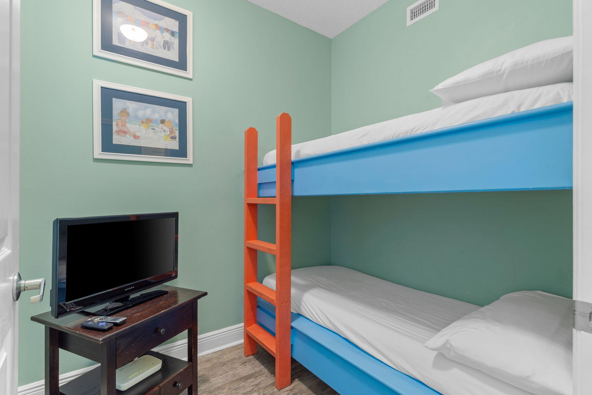 ARIEL DUNES I - Residential