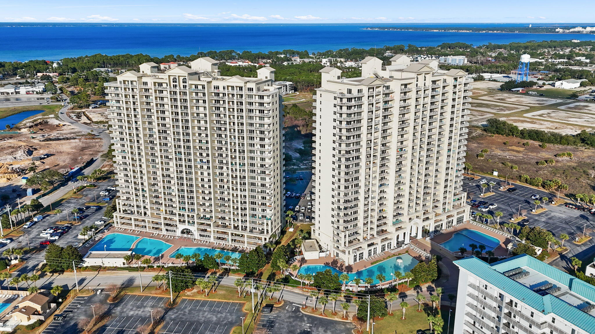 ARIEL DUNES I - Residential