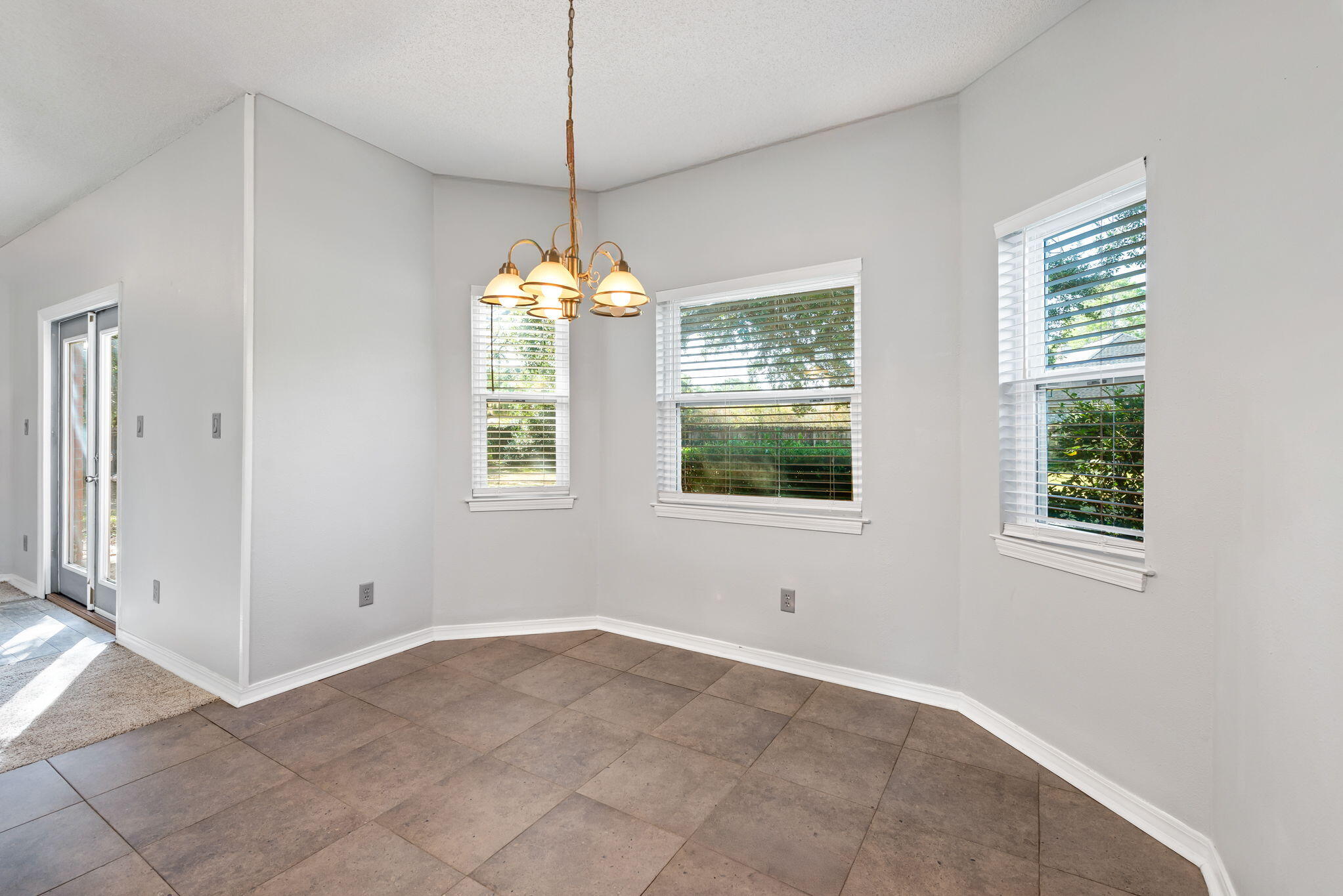 BAREFOOT CREEK - Residential