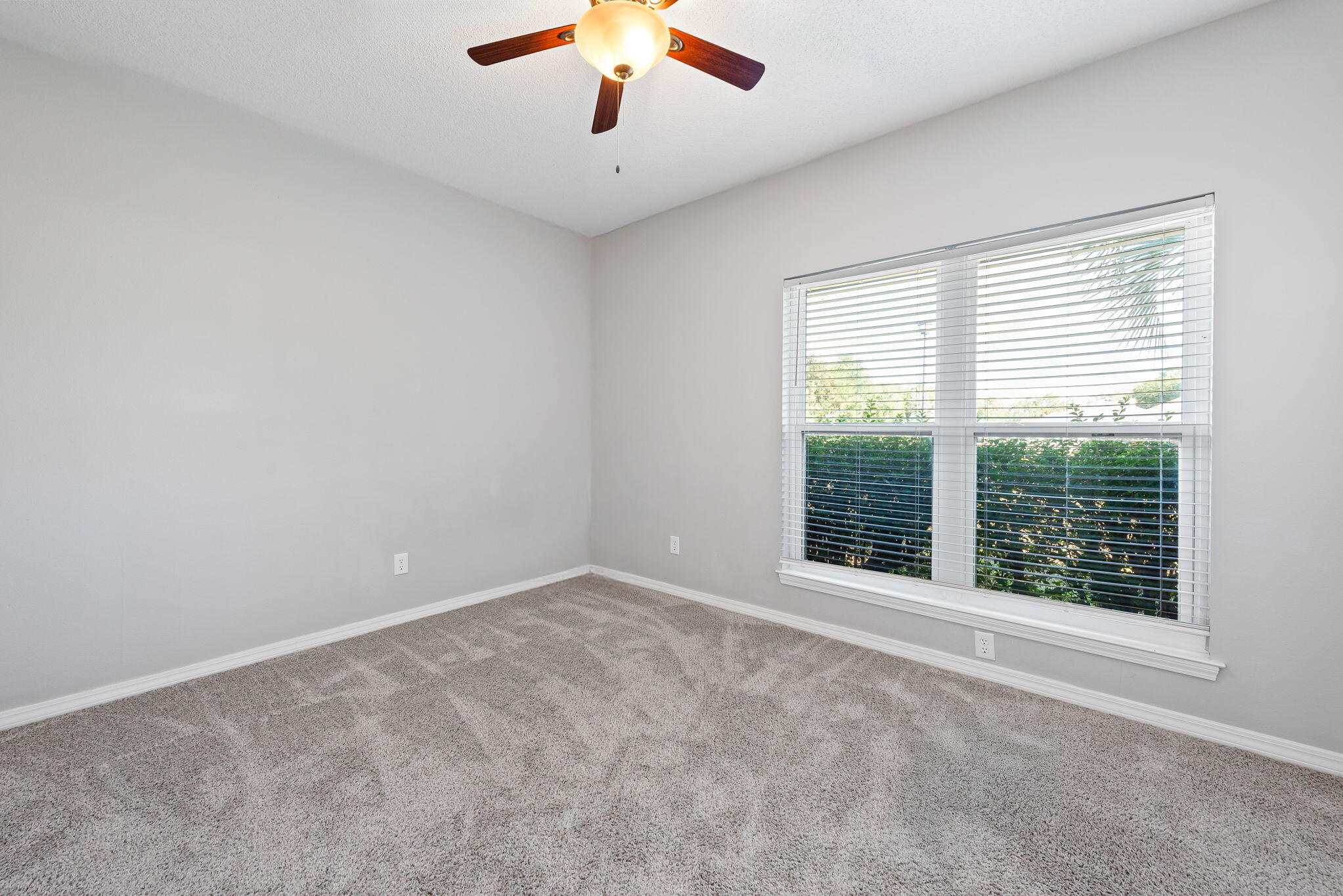 BAREFOOT CREEK - Residential