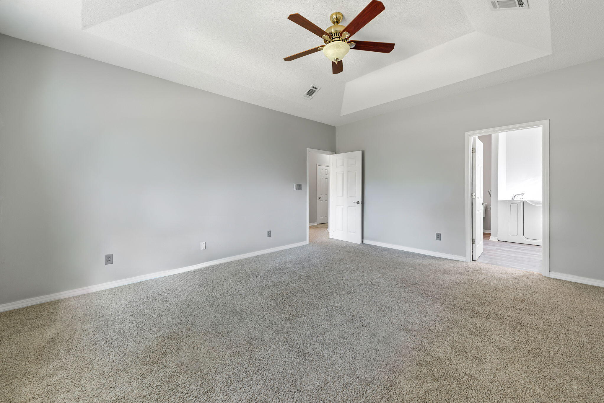 BAREFOOT CREEK - Residential