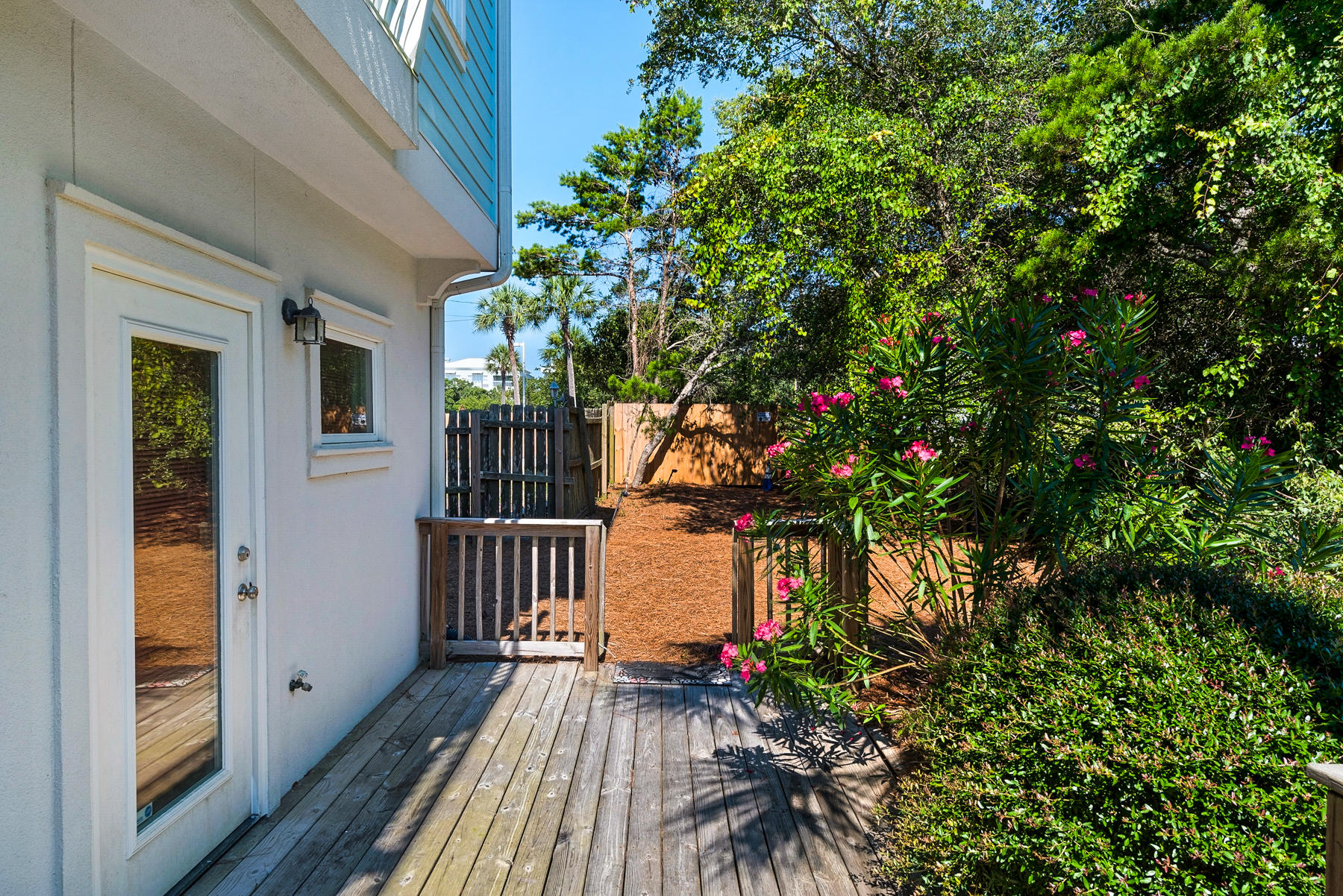 SUMMER PLACE - Residential