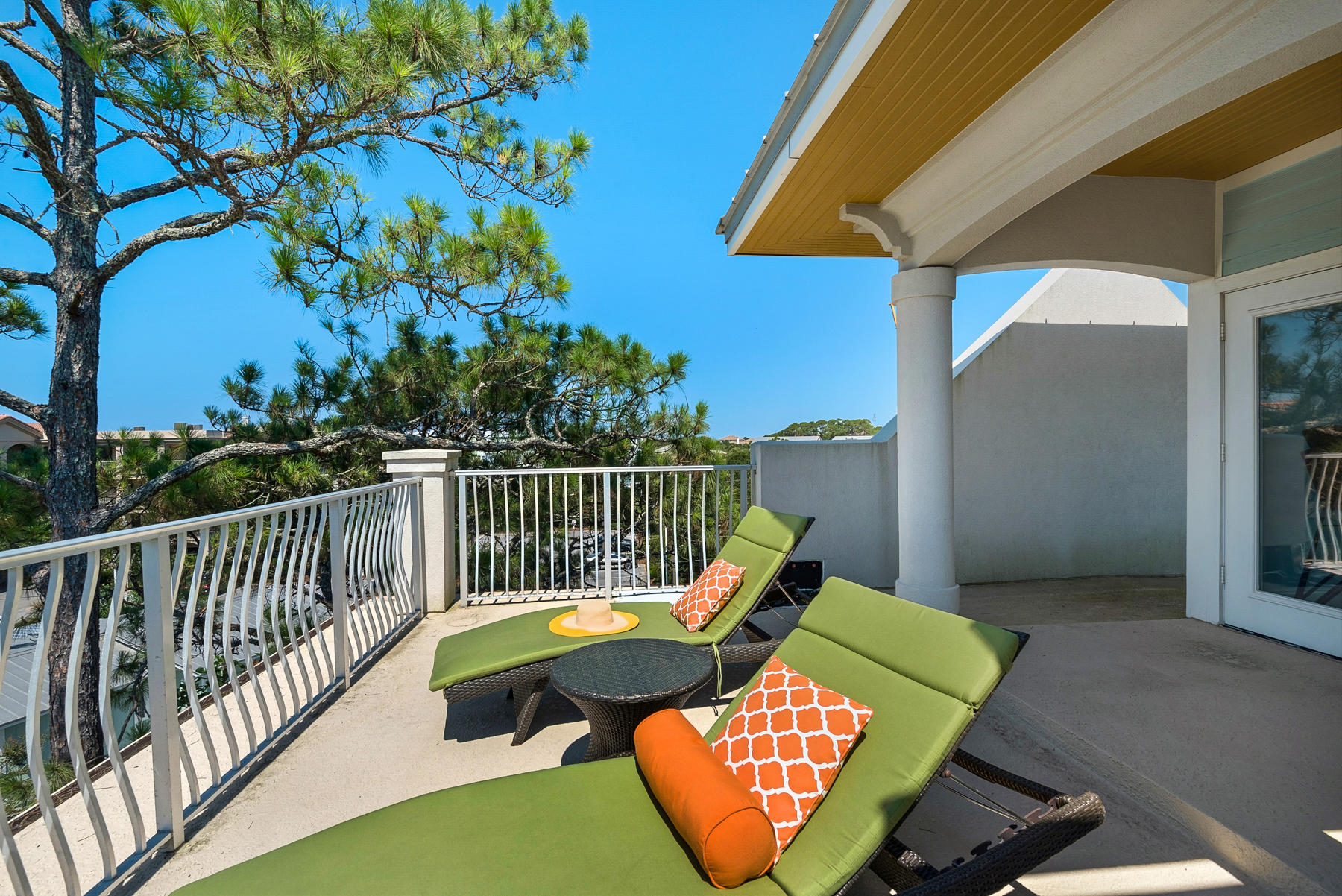 SUMMER PLACE - Residential