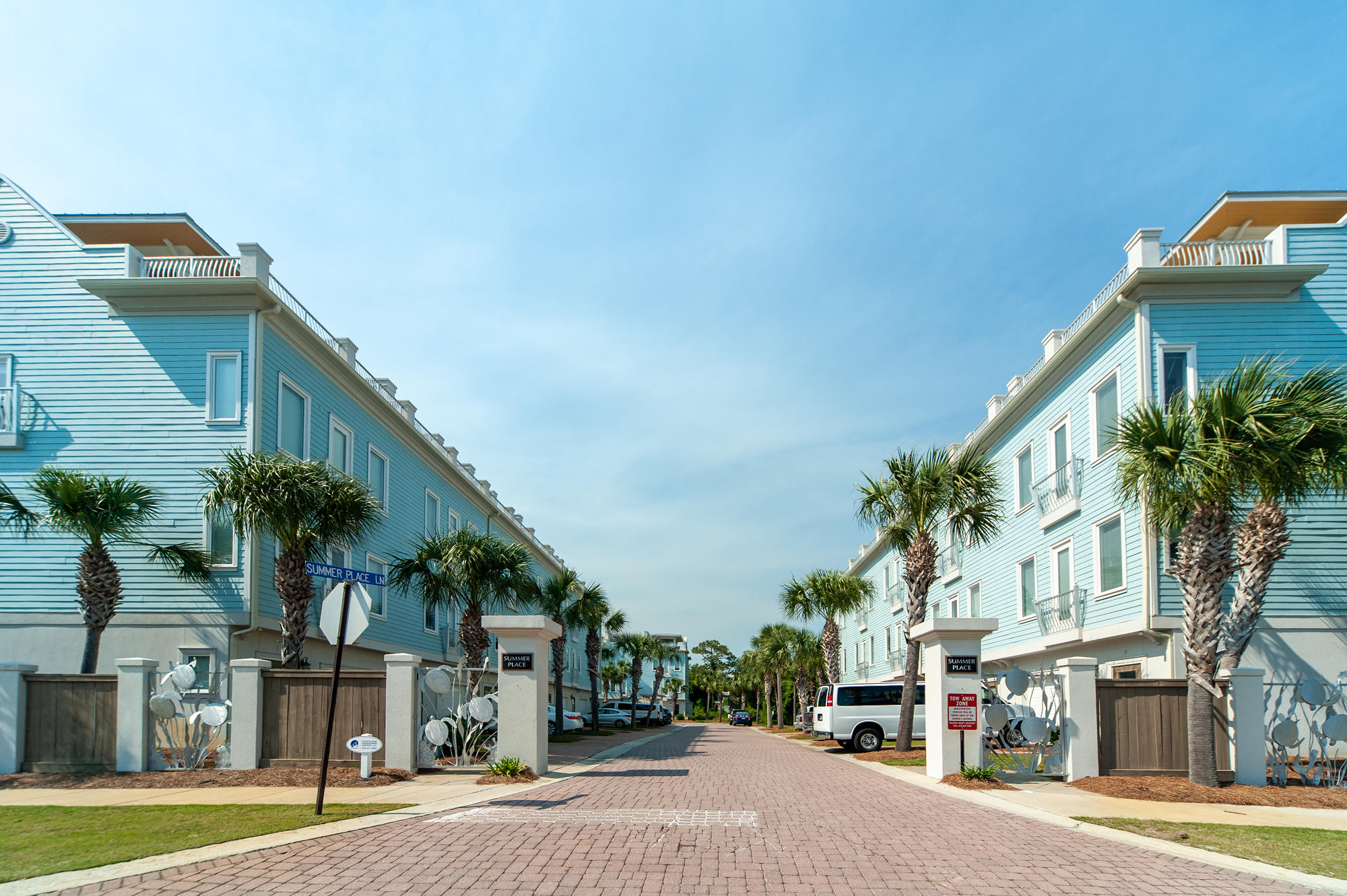 SUMMER PLACE - Residential