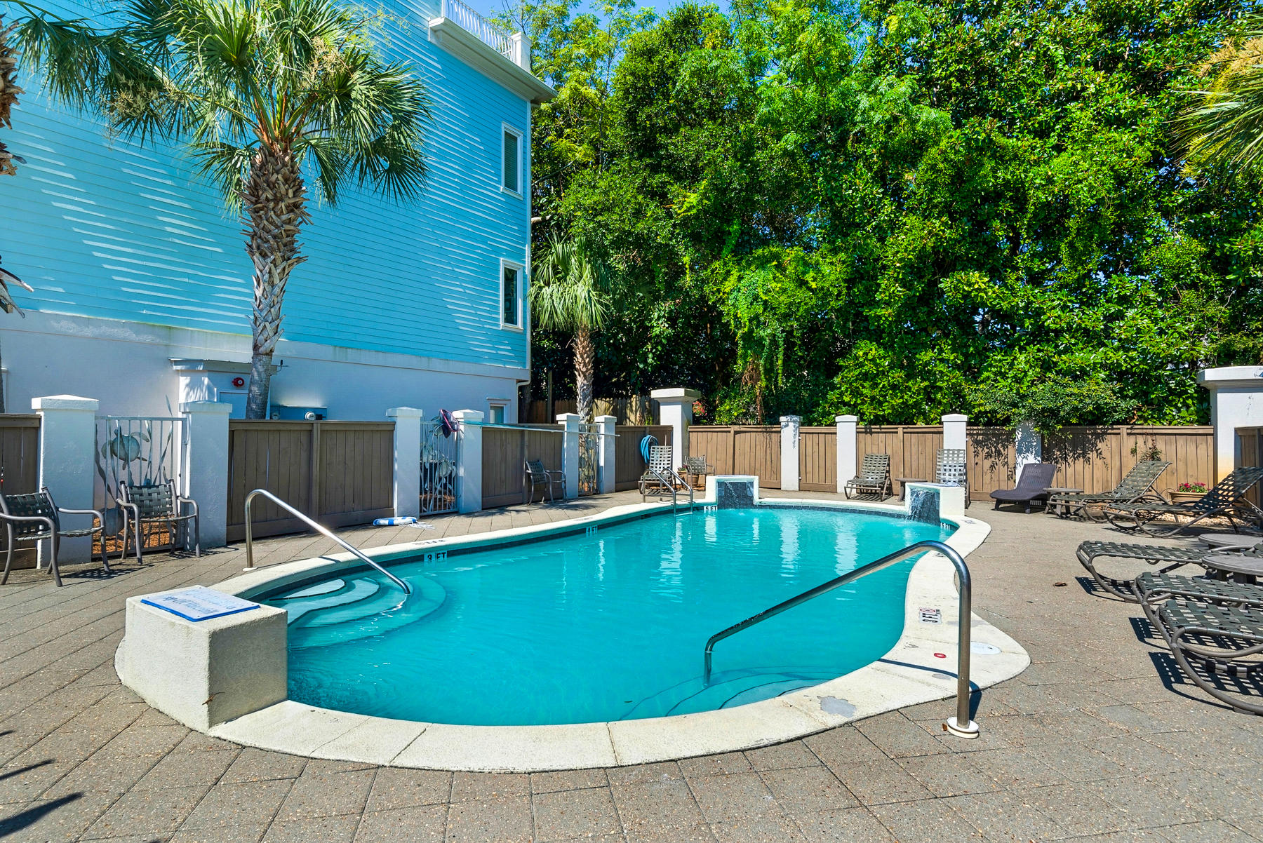 SUMMER PLACE - Residential