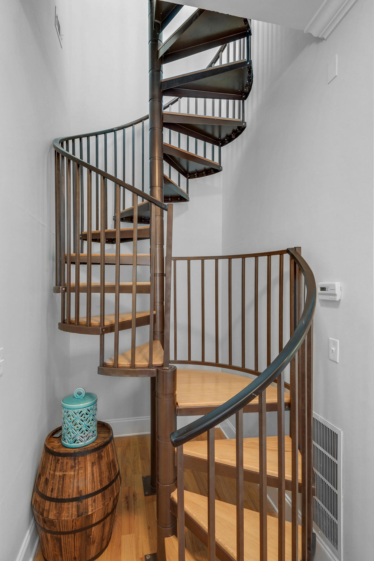 SUMMER PLACE - Residential