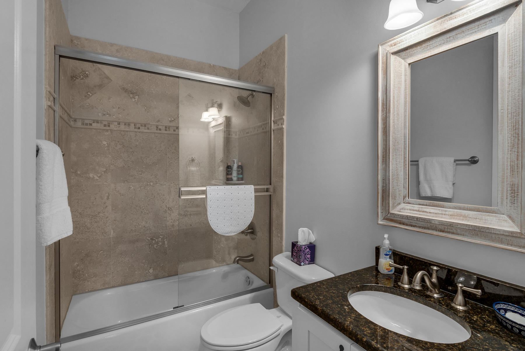 SUMMER PLACE - Residential