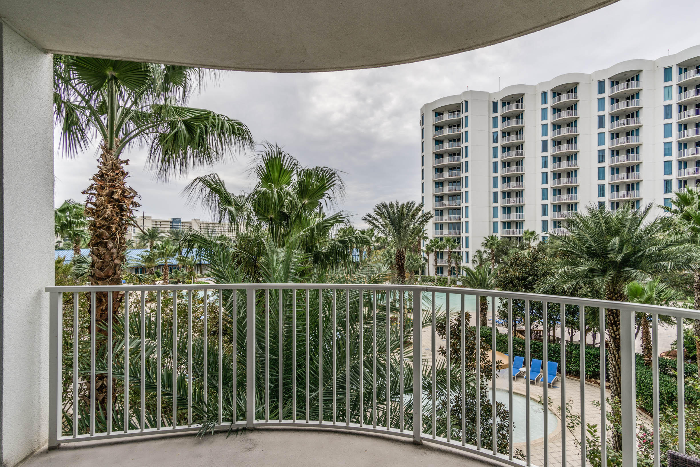 THE PALMS OF DESTIN - Residential
