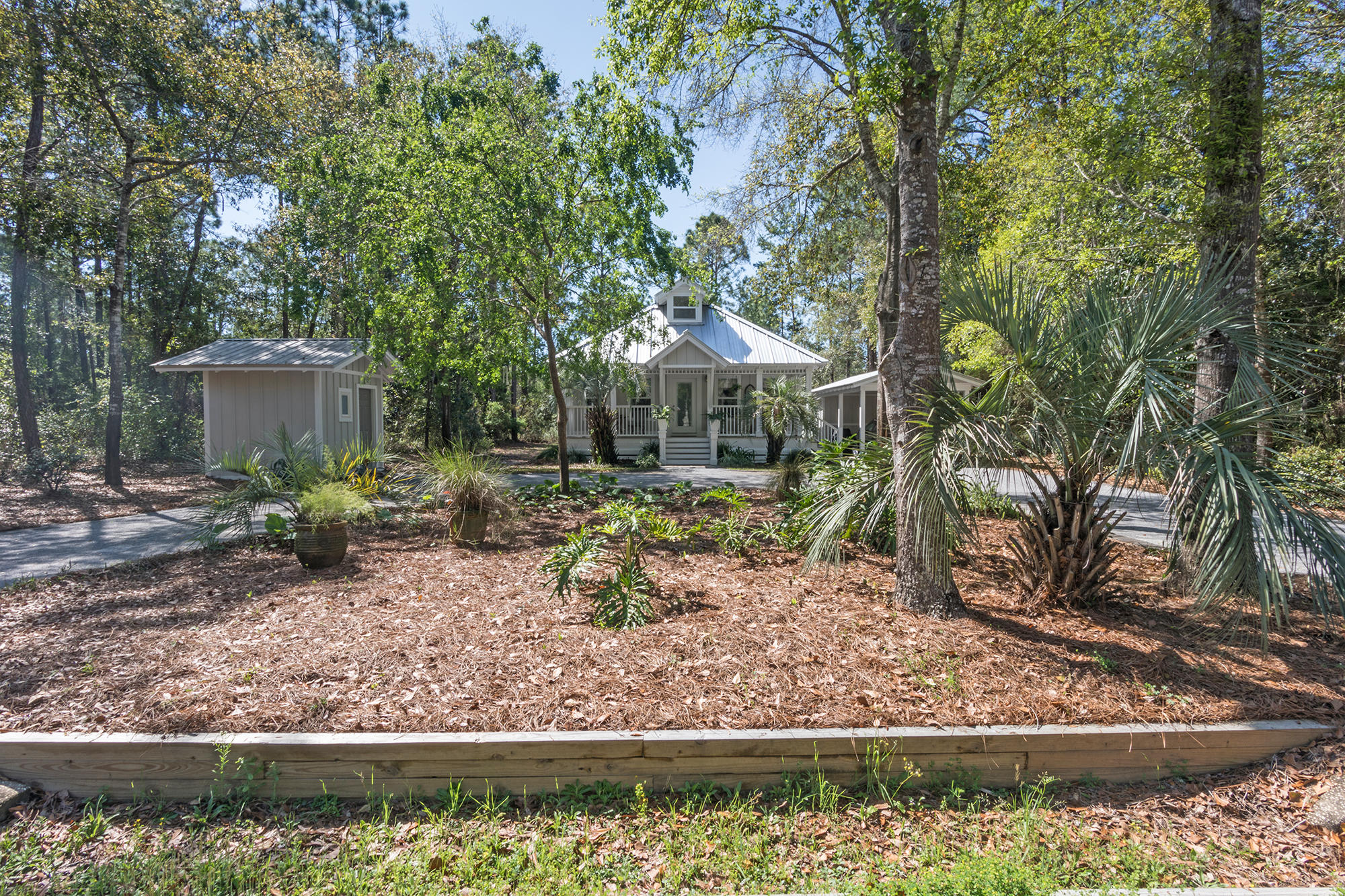 DAUGHETTES AMENDED - Residential