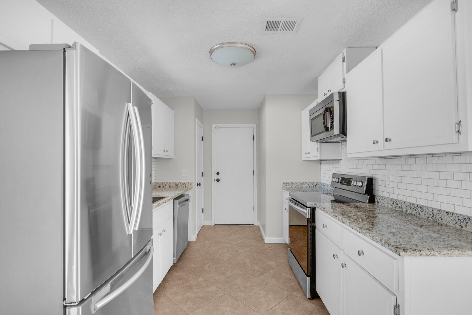 BRITTS MANOR S/D - Residential Lease