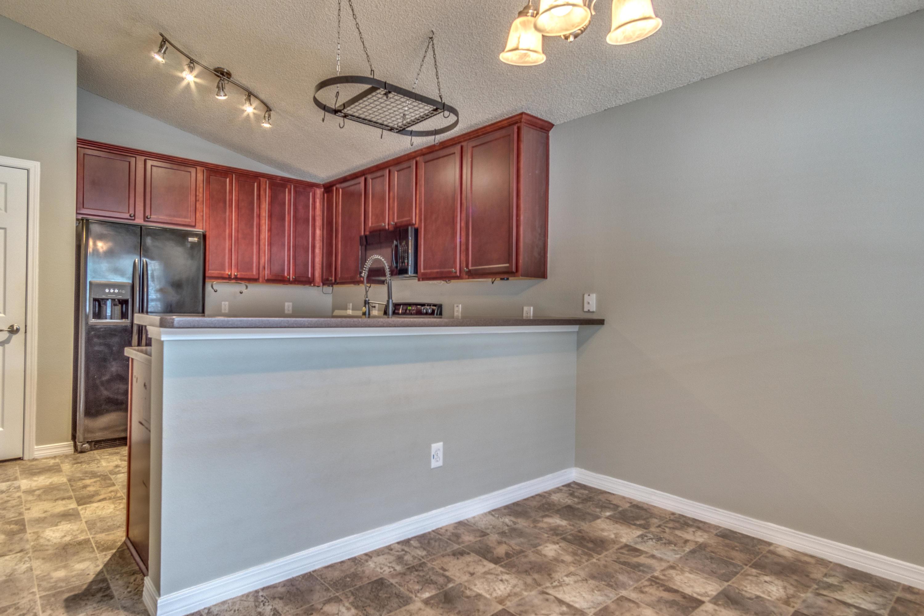 TIBURON WEST - Residential