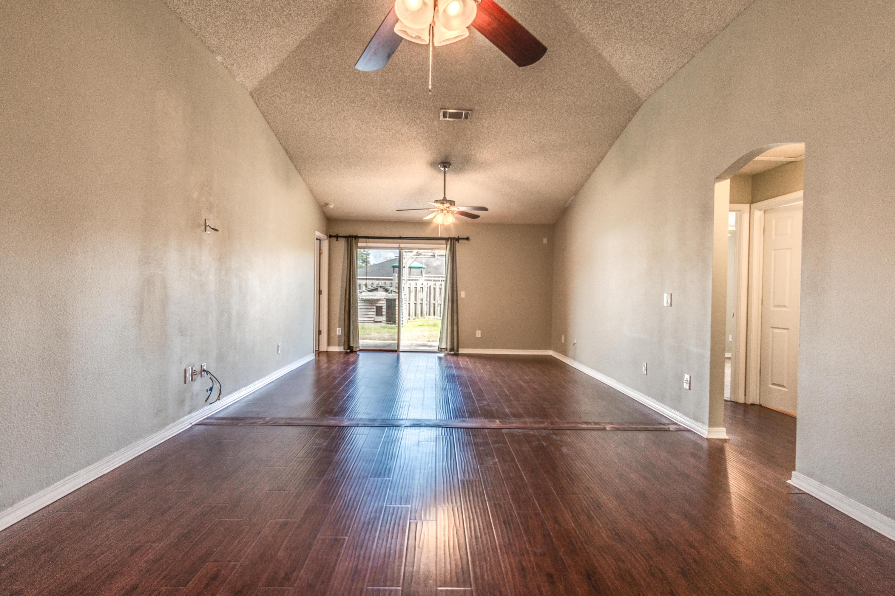 TIBURON WEST - Residential