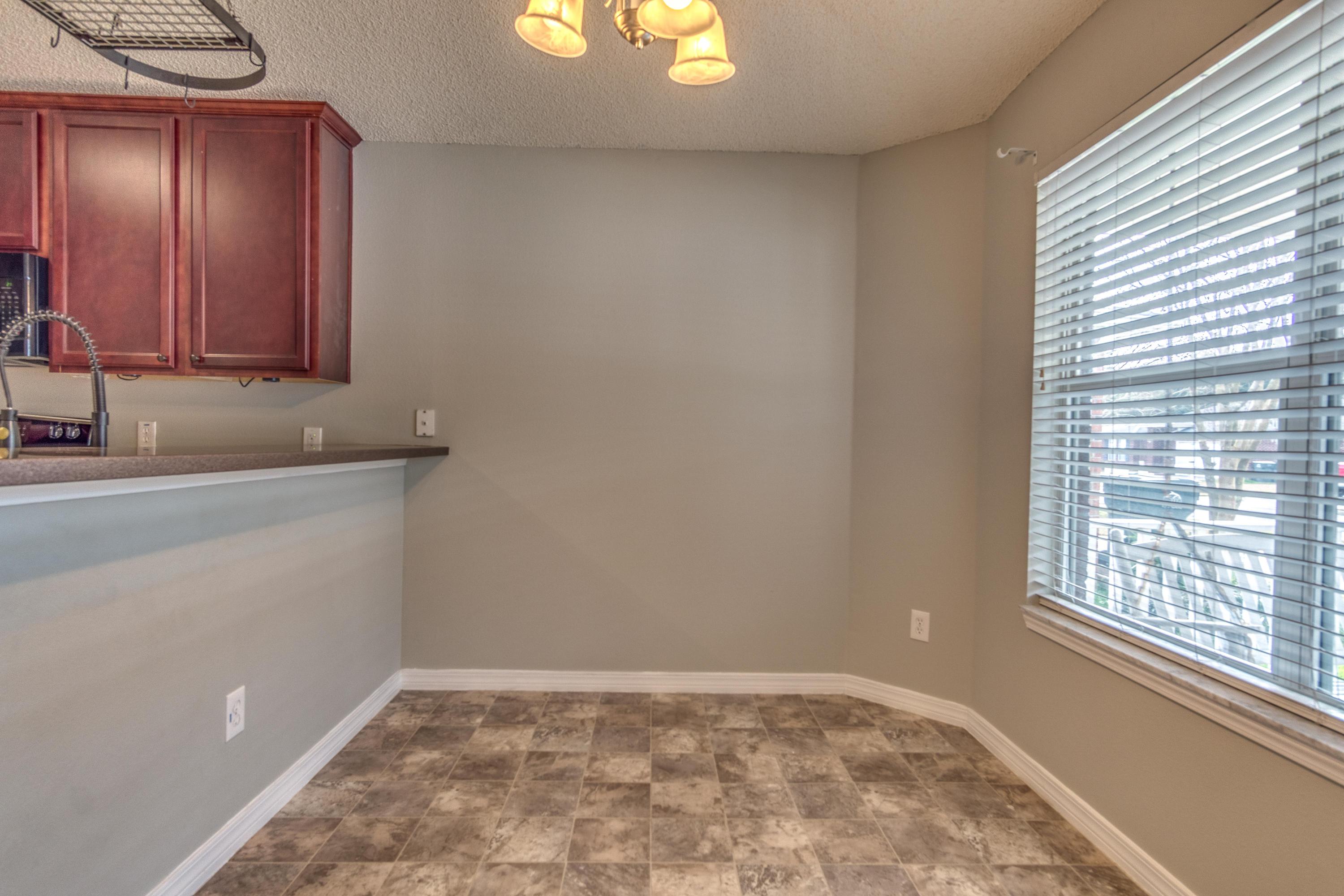 TIBURON WEST - Residential