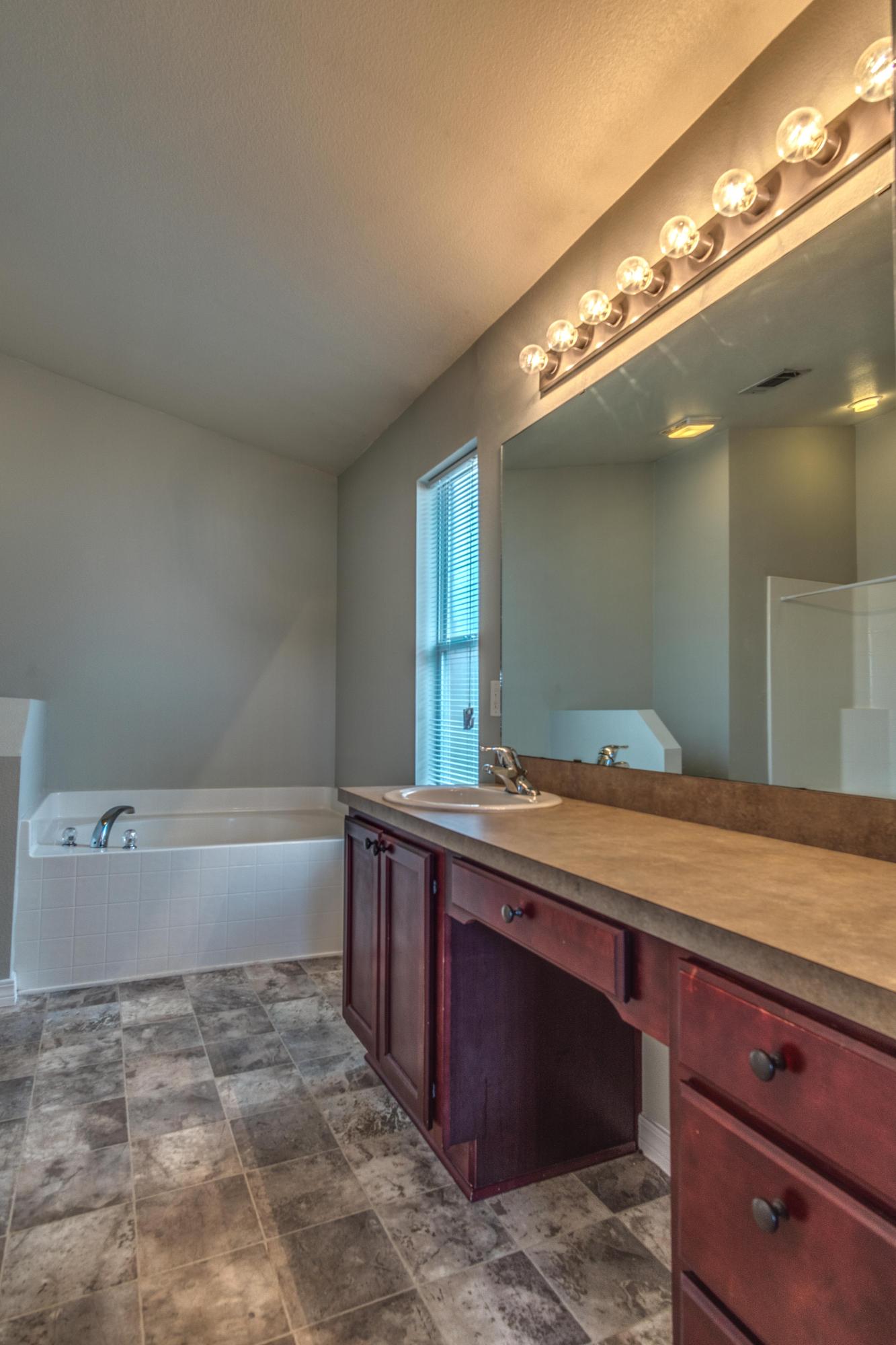 TIBURON WEST - Residential