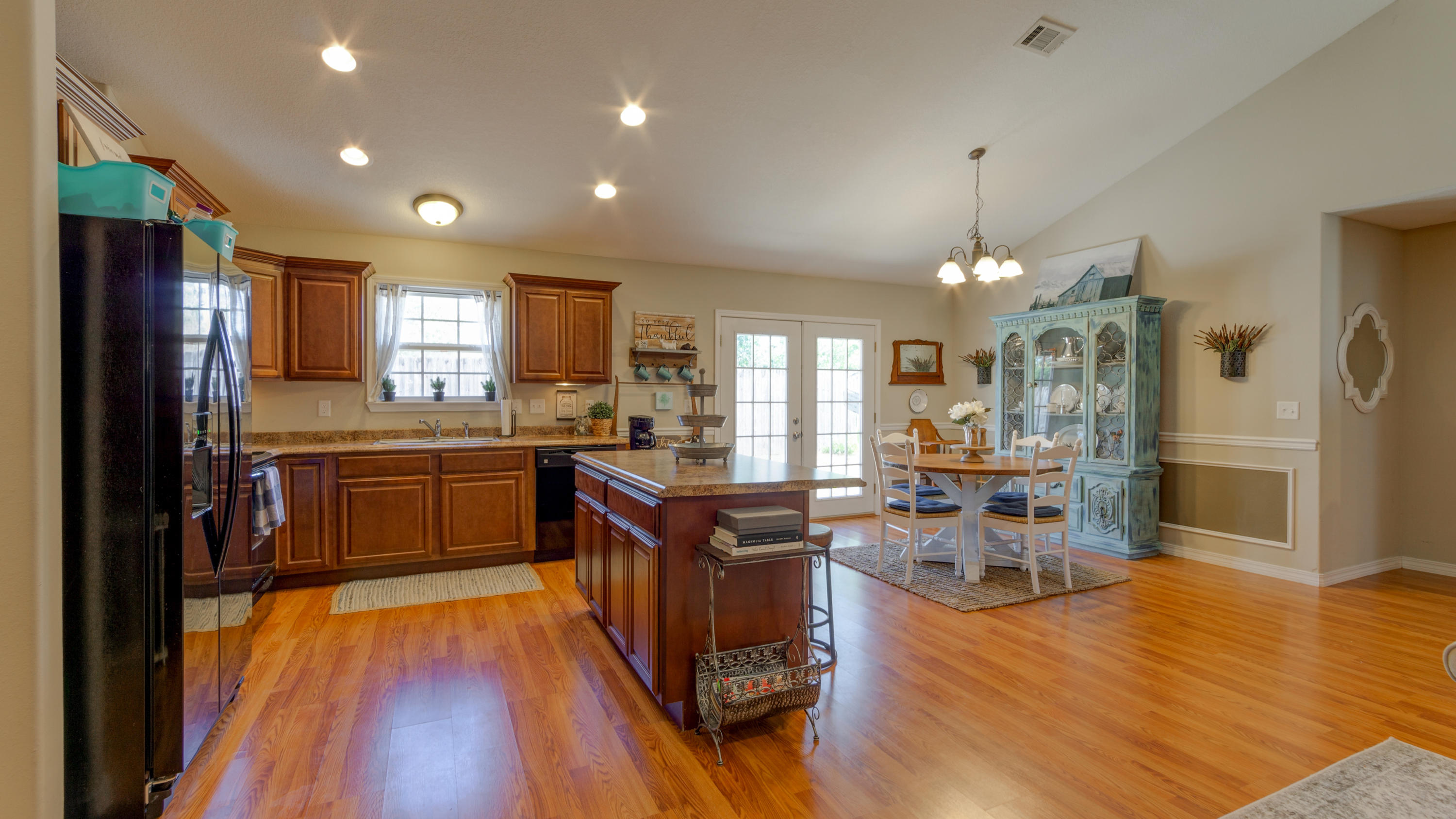 OAKWOOD LAKES ESTATES - Residential