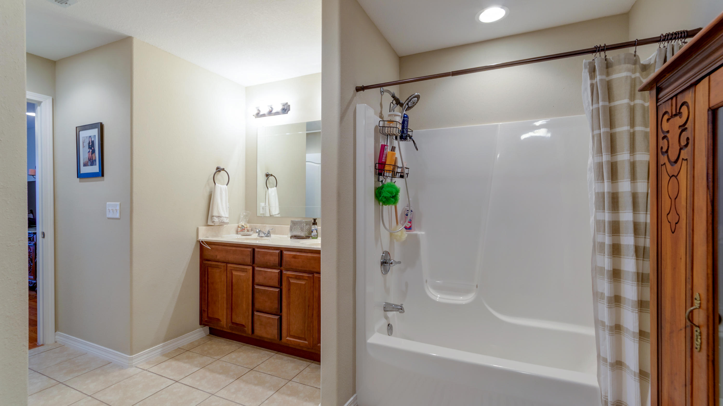 OAKWOOD LAKES ESTATES - Residential