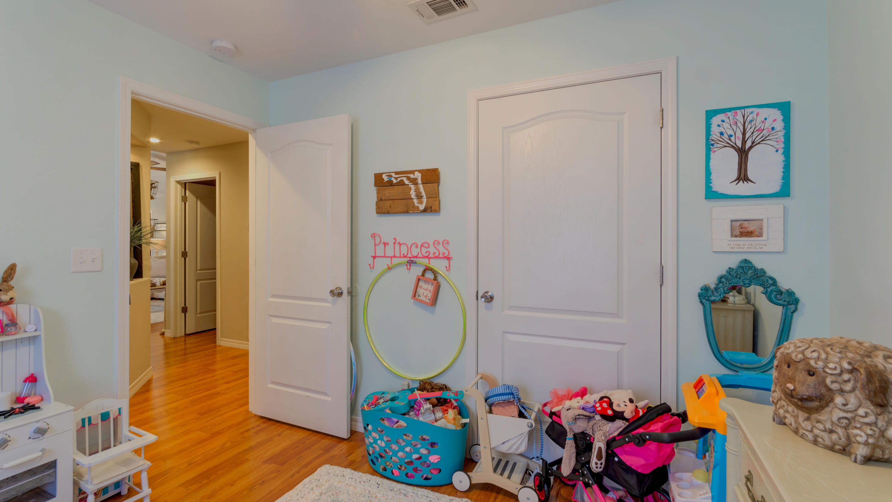 OAKWOOD LAKES ESTATES - Residential