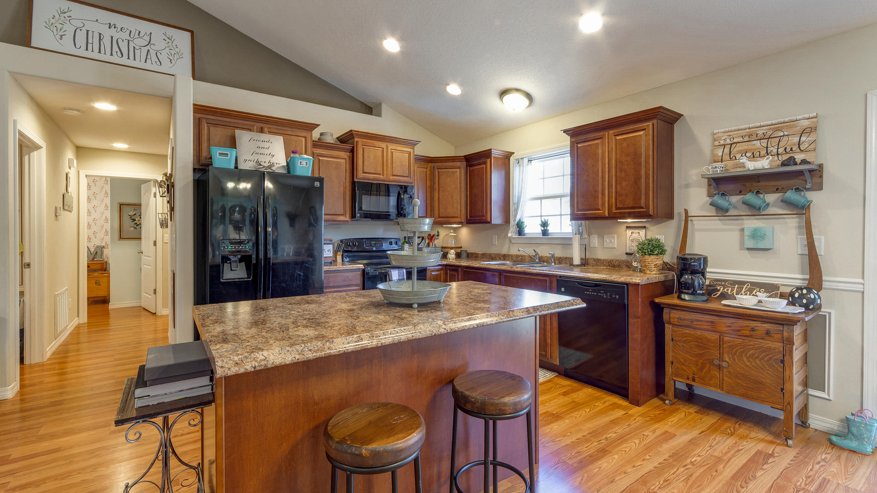 OAKWOOD LAKES ESTATES - Residential