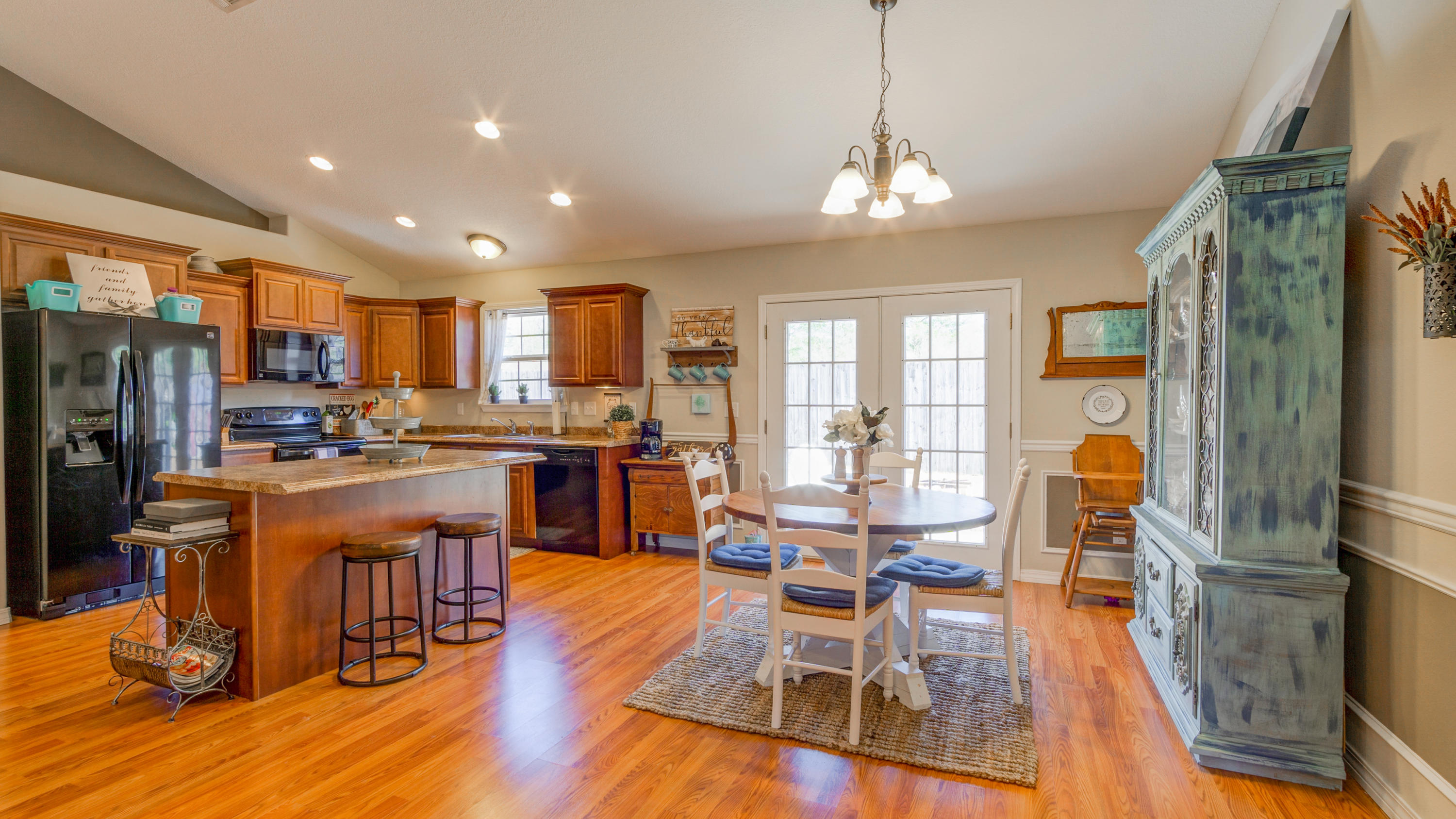 OAKWOOD LAKES ESTATES - Residential