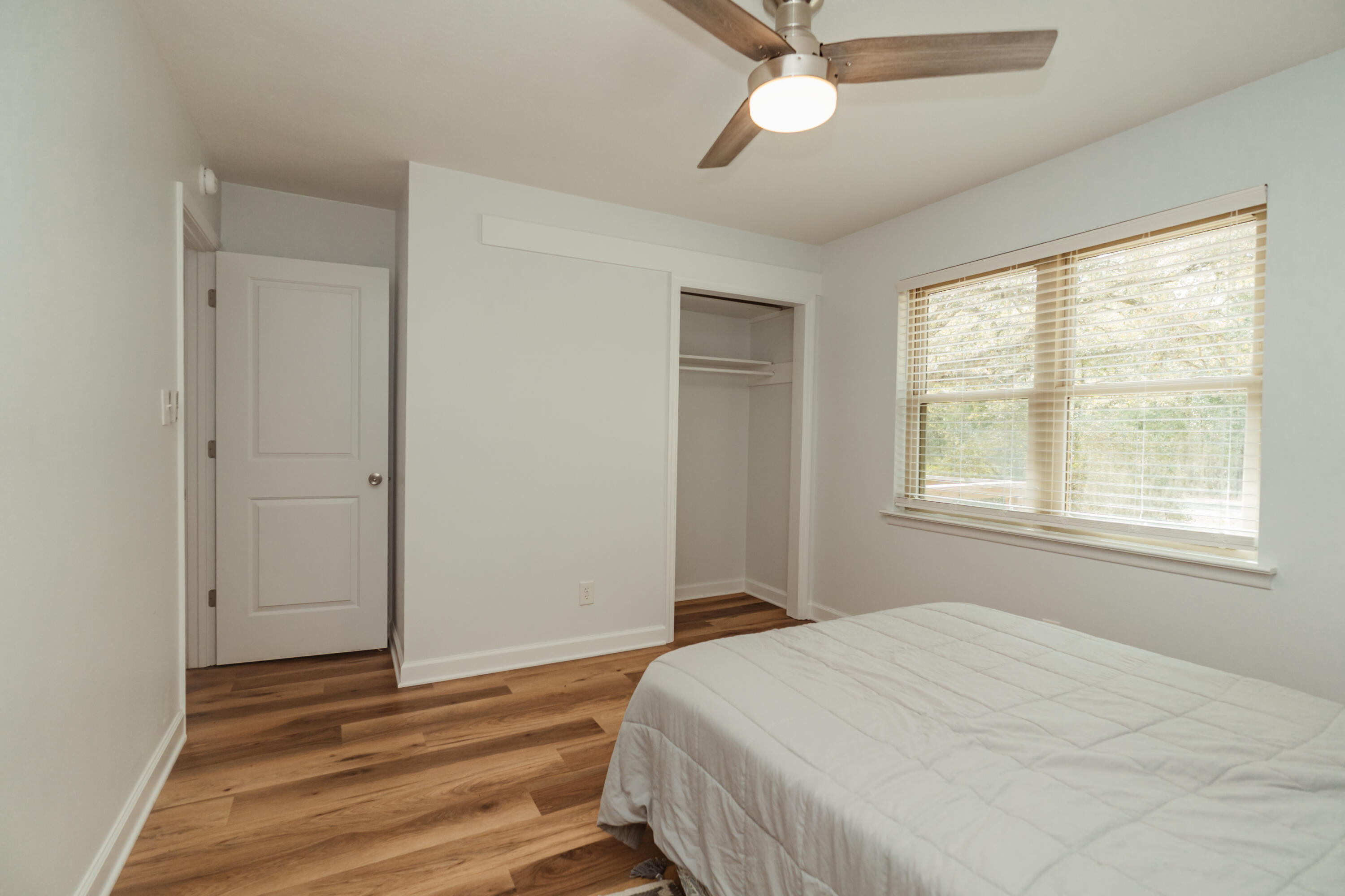 METES & BOUNDS - Residential Lease