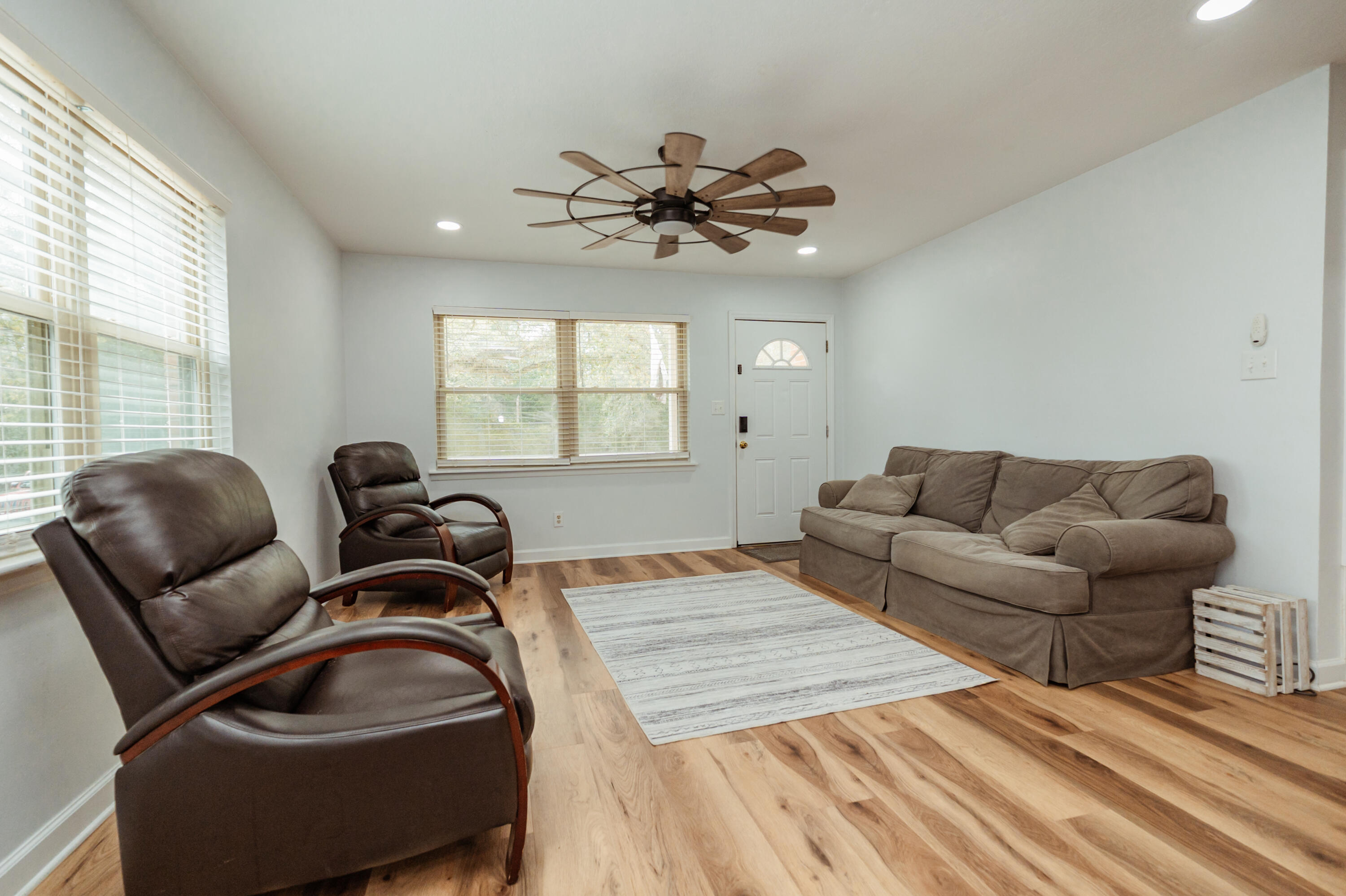 METES & BOUNDS - Residential Lease