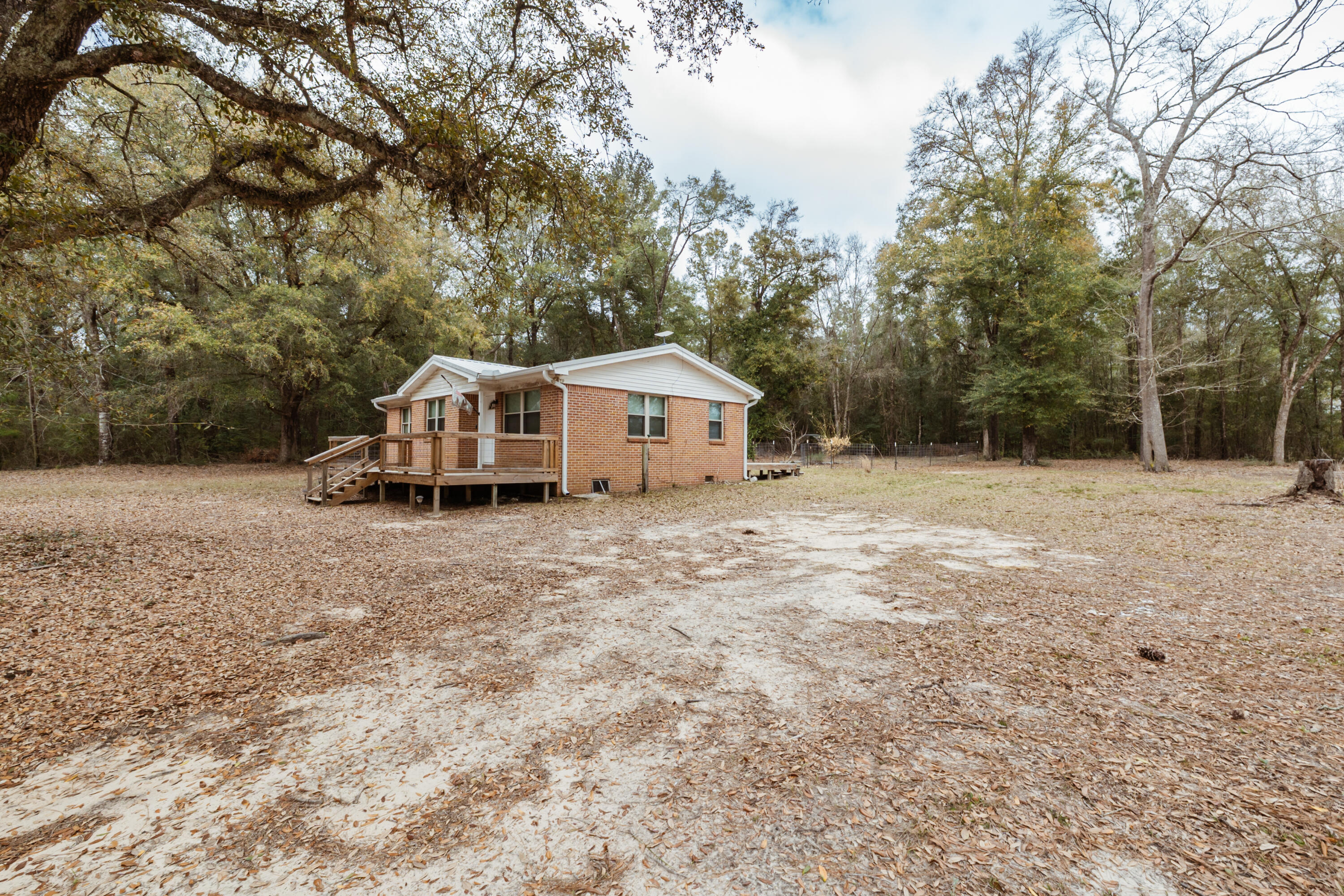 METES & BOUNDS - Residential Lease