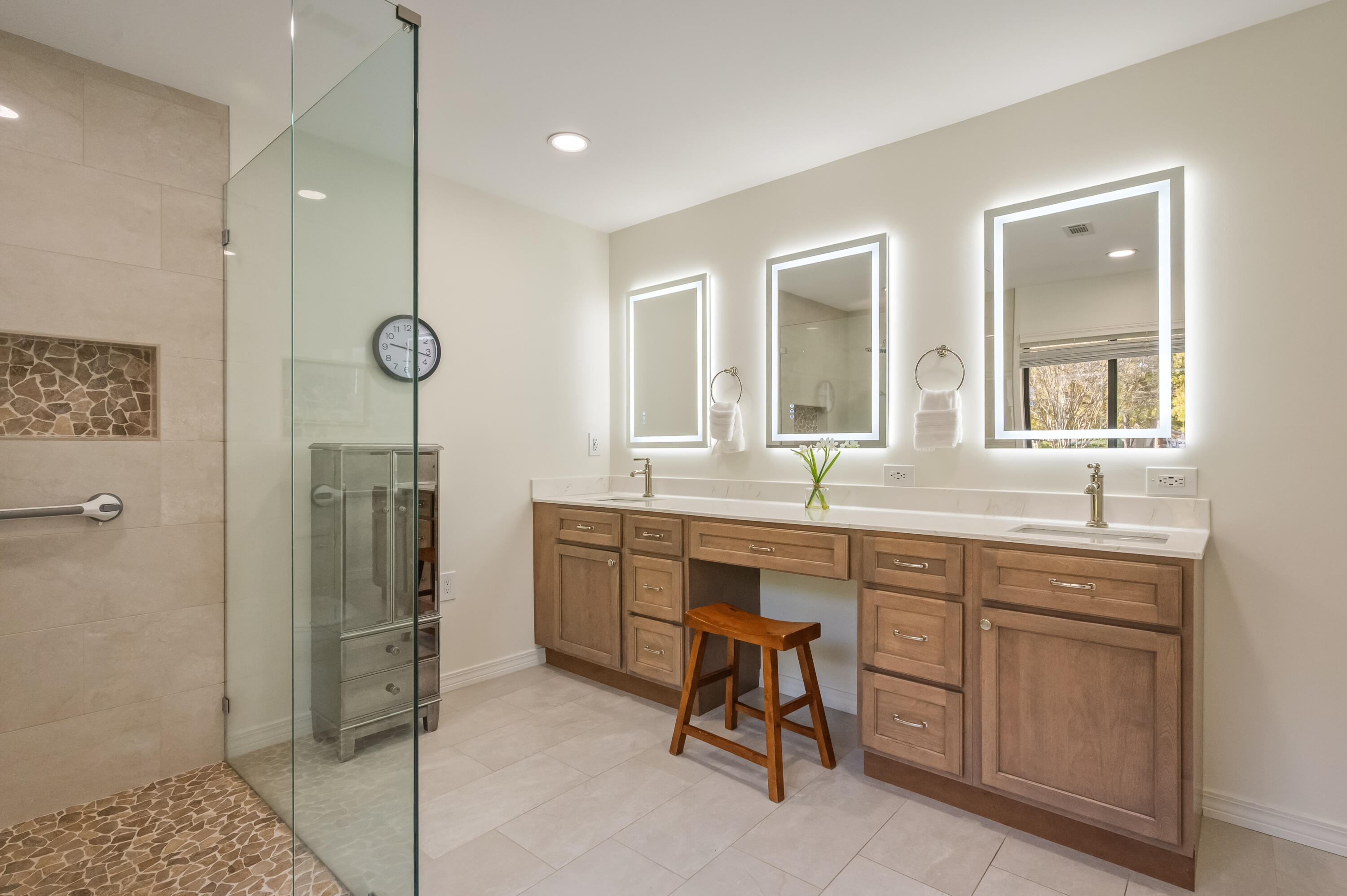 ST ANDREWS WEST BLUEWATER BAY 1 - Residential