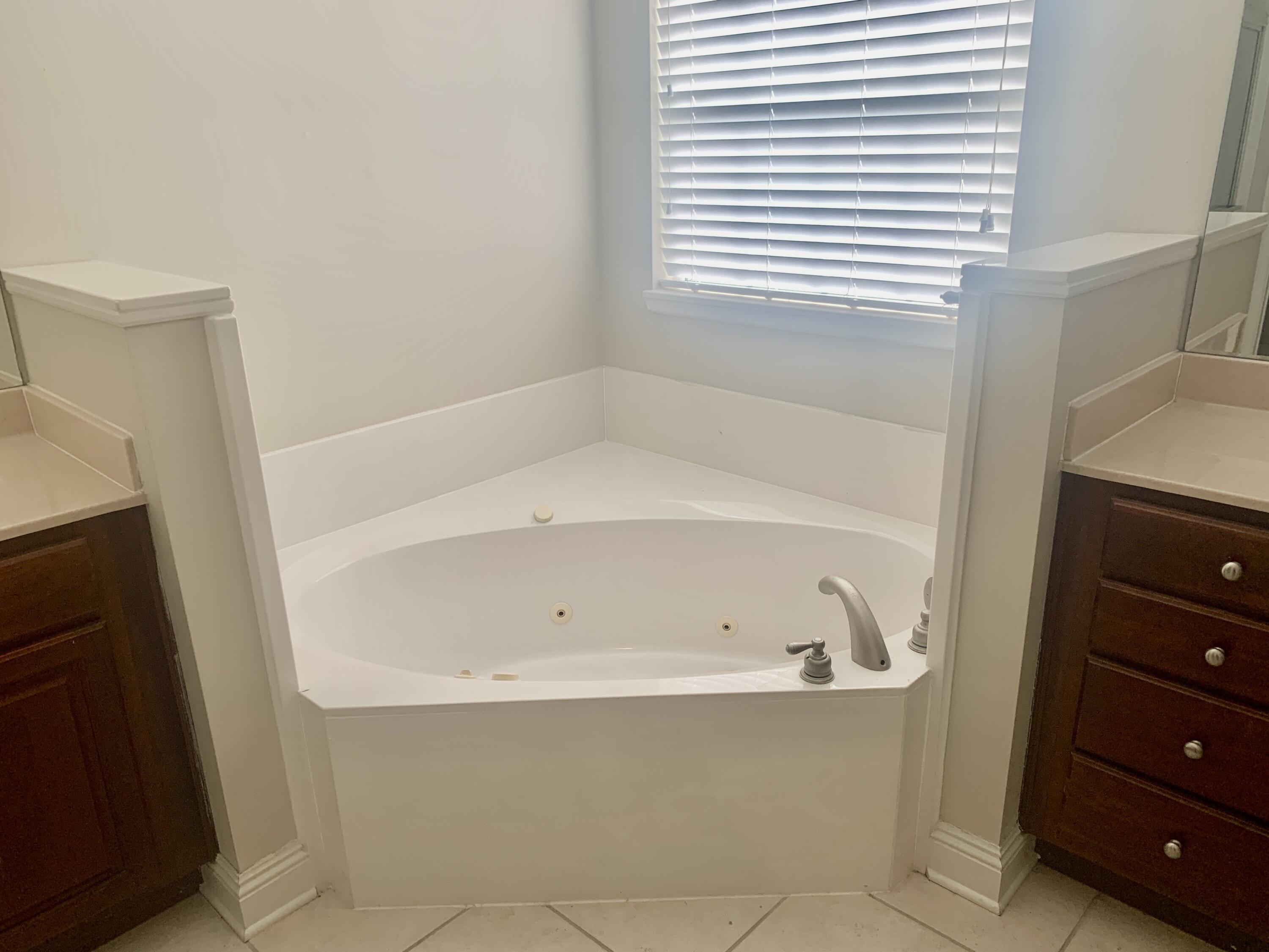 MAGNOLIA PLANTATION AT BLUEWATER BAY - Residential