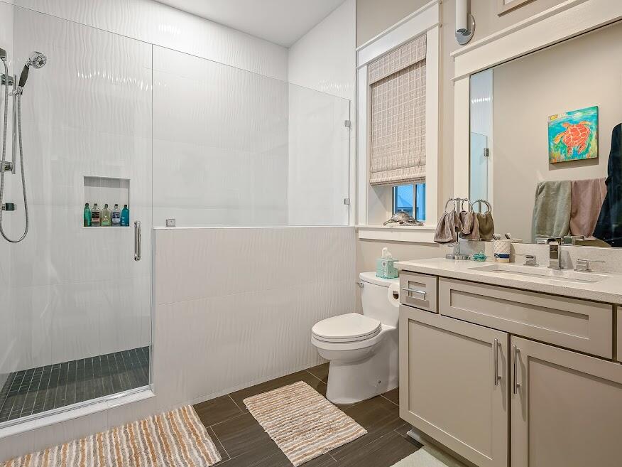 LAKESIDE AT BLUE MOUNTAIN BEACH - Residential