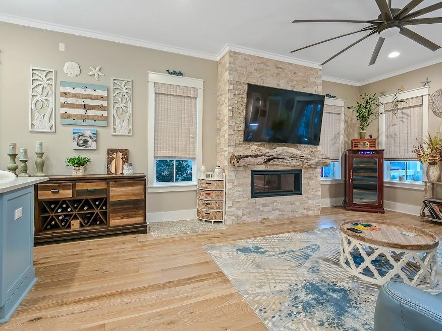 LAKESIDE AT BLUE MOUNTAIN BEACH - Residential