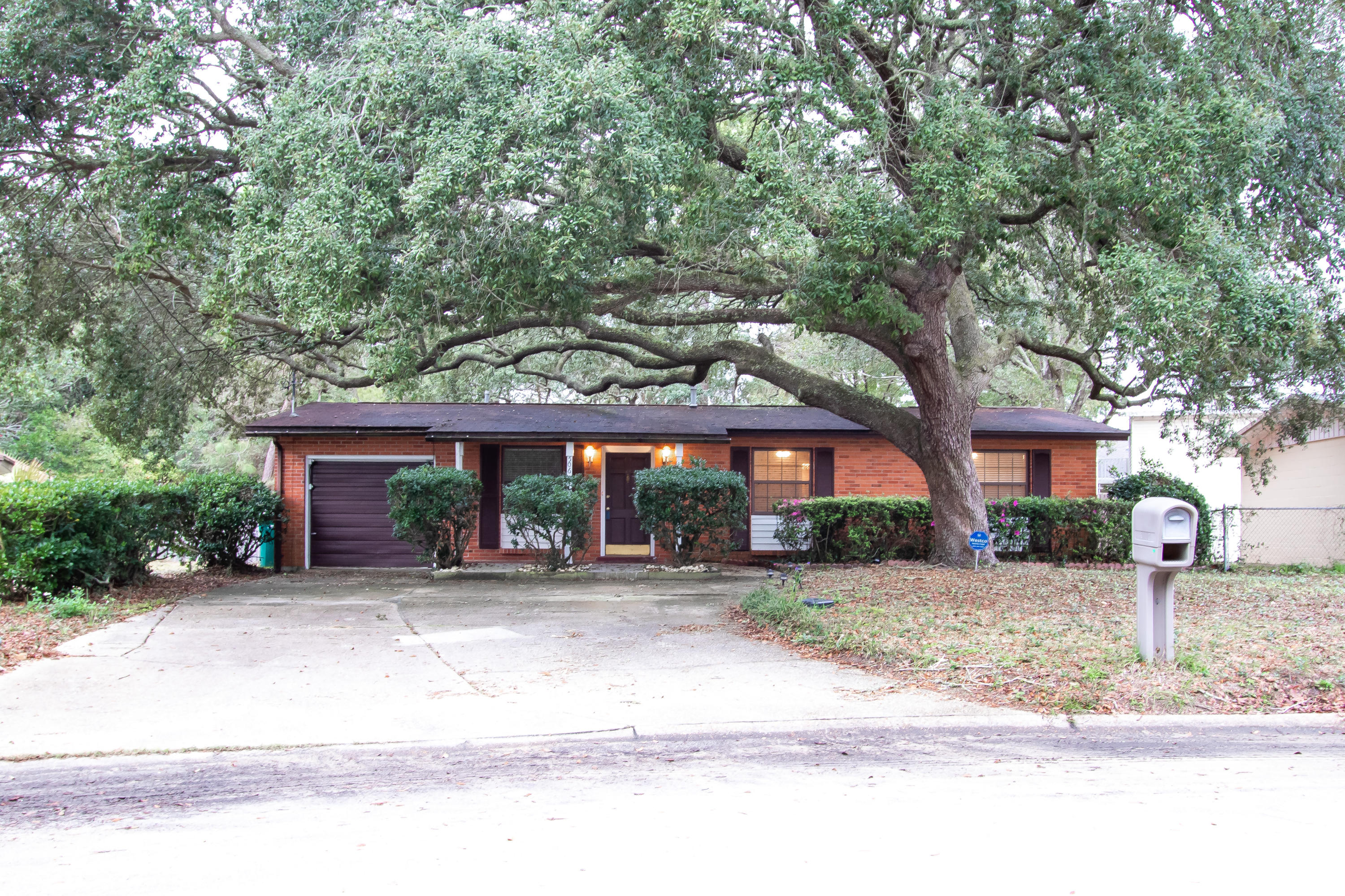 GARNIERS BEACH 7TH - Residential