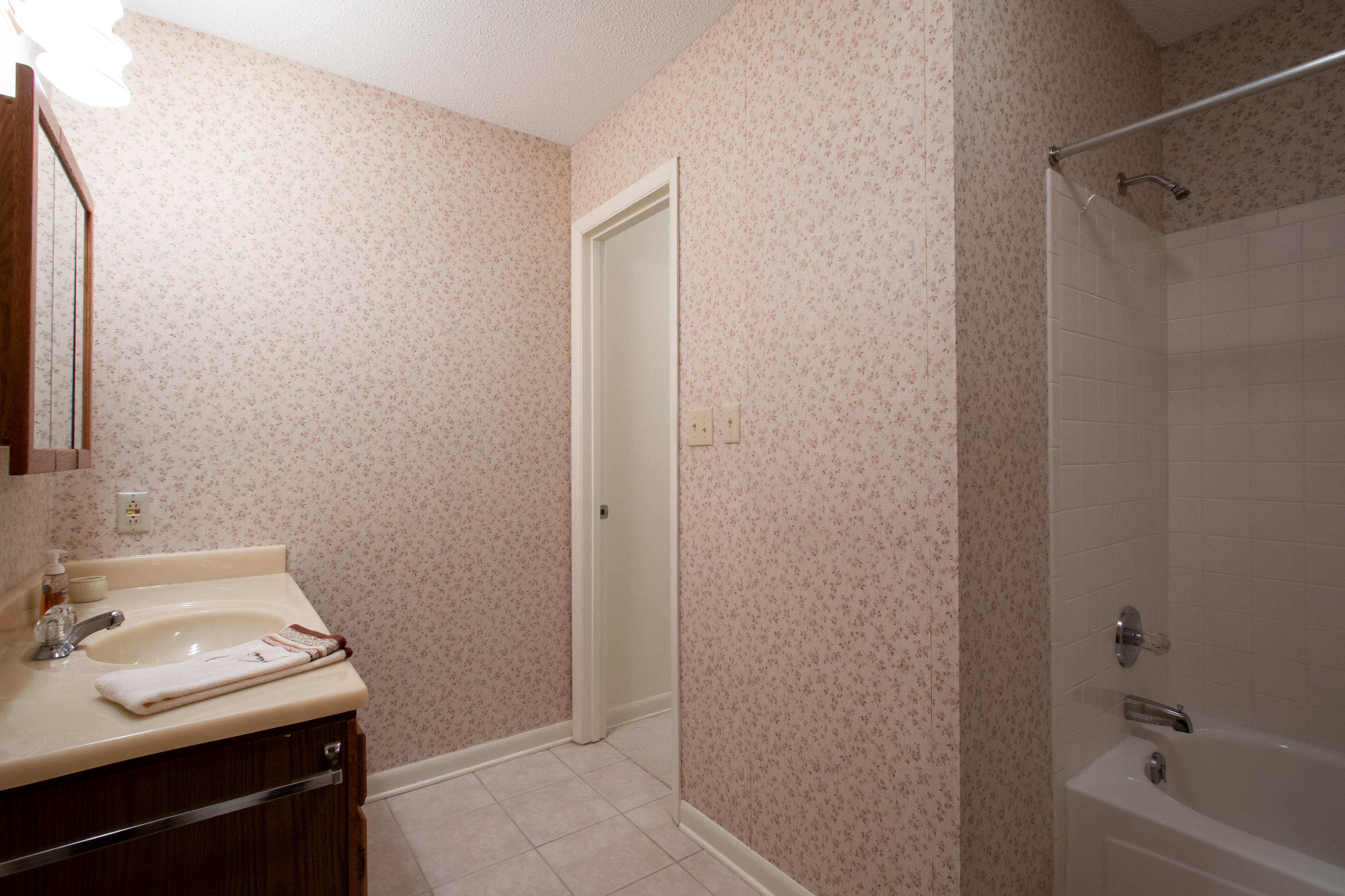 GARNIERS BEACH 7TH - Residential