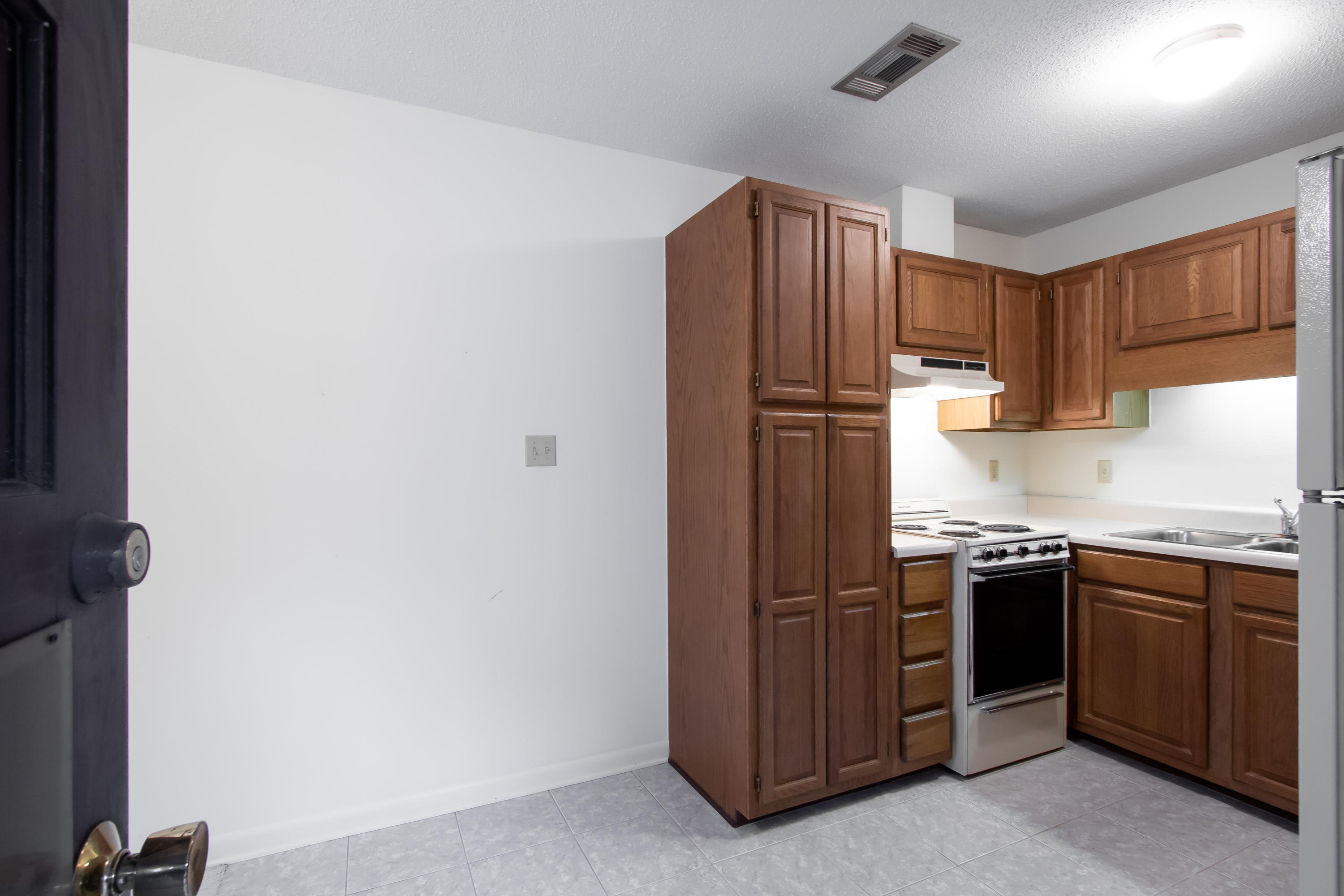 GARNIERS BEACH 7TH - Residential