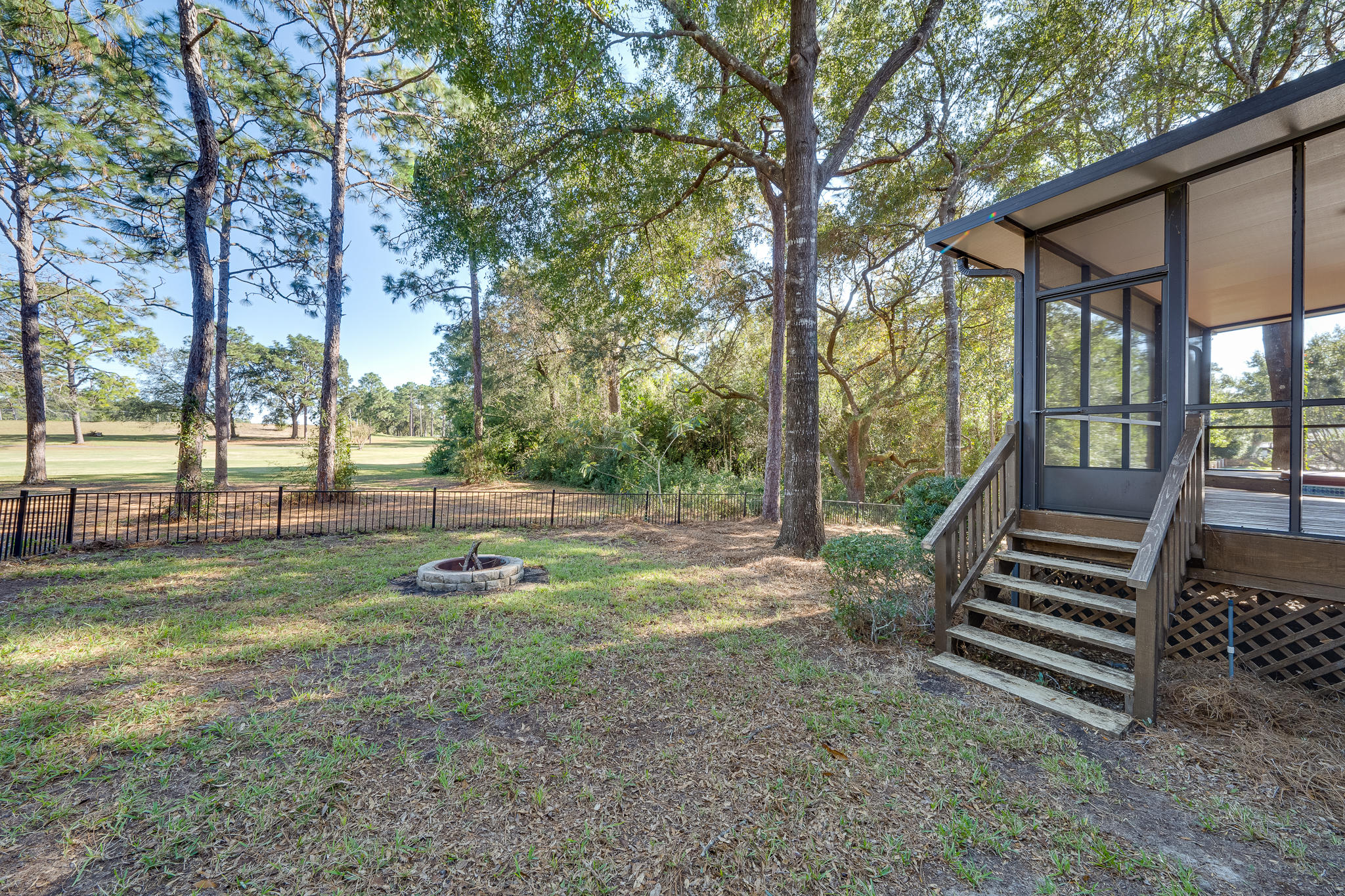 ROCKY BAYOU COUNTRY CLUB ESTATES 5 - Residential