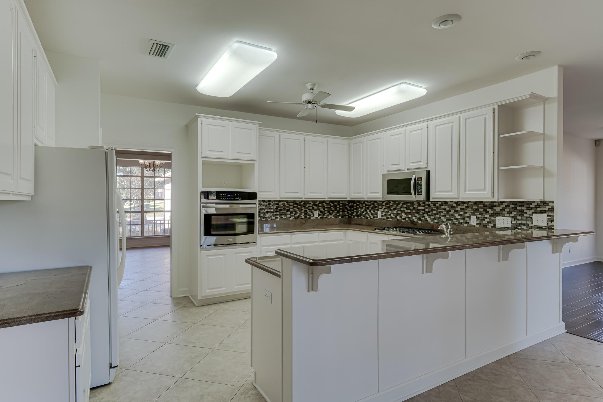 ROCKY BAYOU COUNTRY CLUB ESTATES 5 - Residential