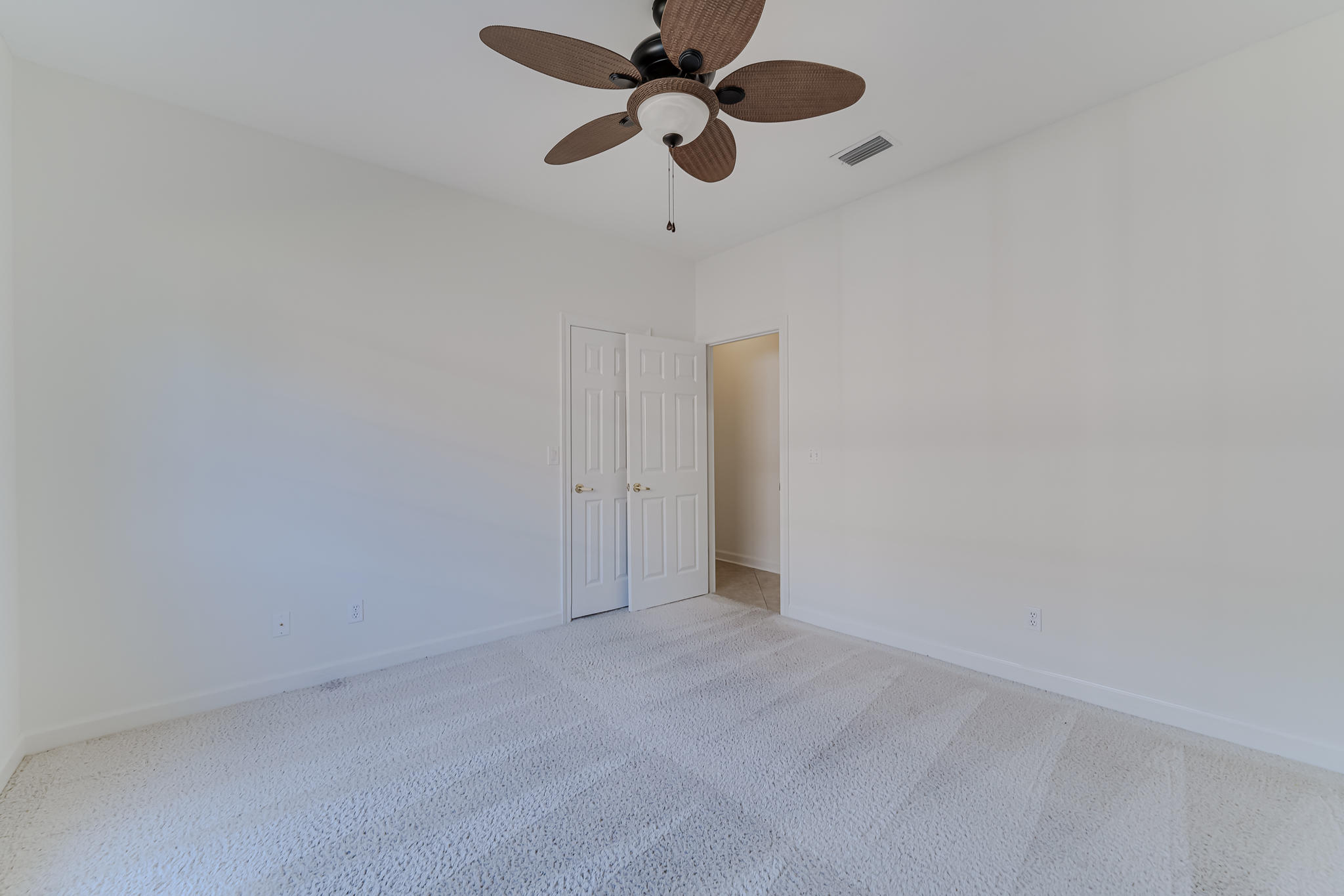 ROCKY BAYOU COUNTRY CLUB ESTATES 5 - Residential