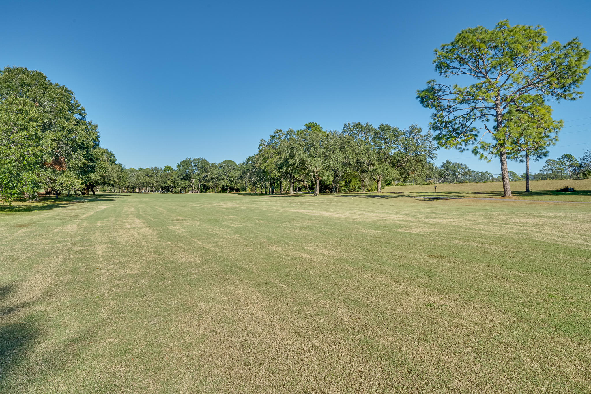 ROCKY BAYOU COUNTRY CLUB ESTATES 5 - Residential