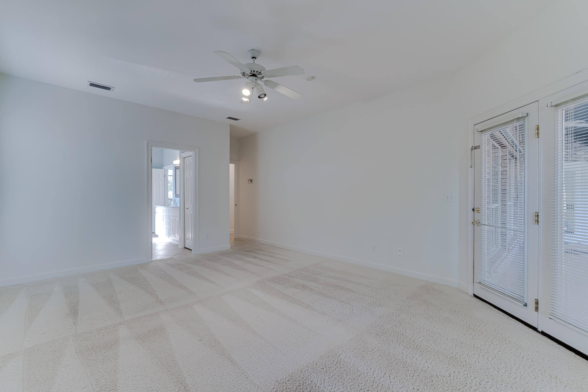 ROCKY BAYOU COUNTRY CLUB ESTATES 5 - Residential