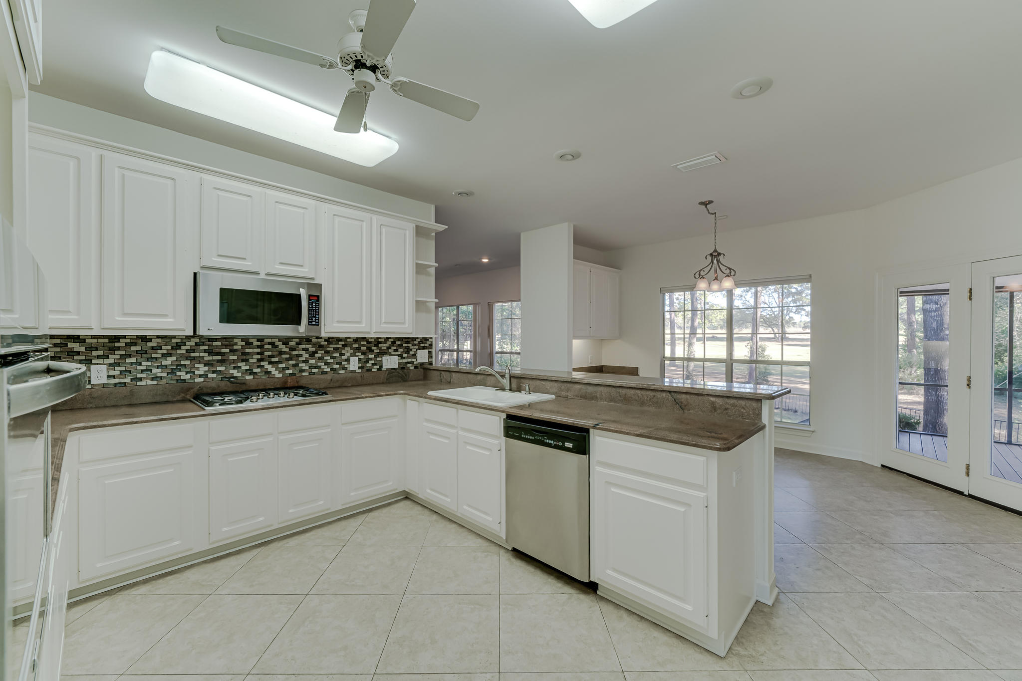 ROCKY BAYOU COUNTRY CLUB ESTATES 5 - Residential