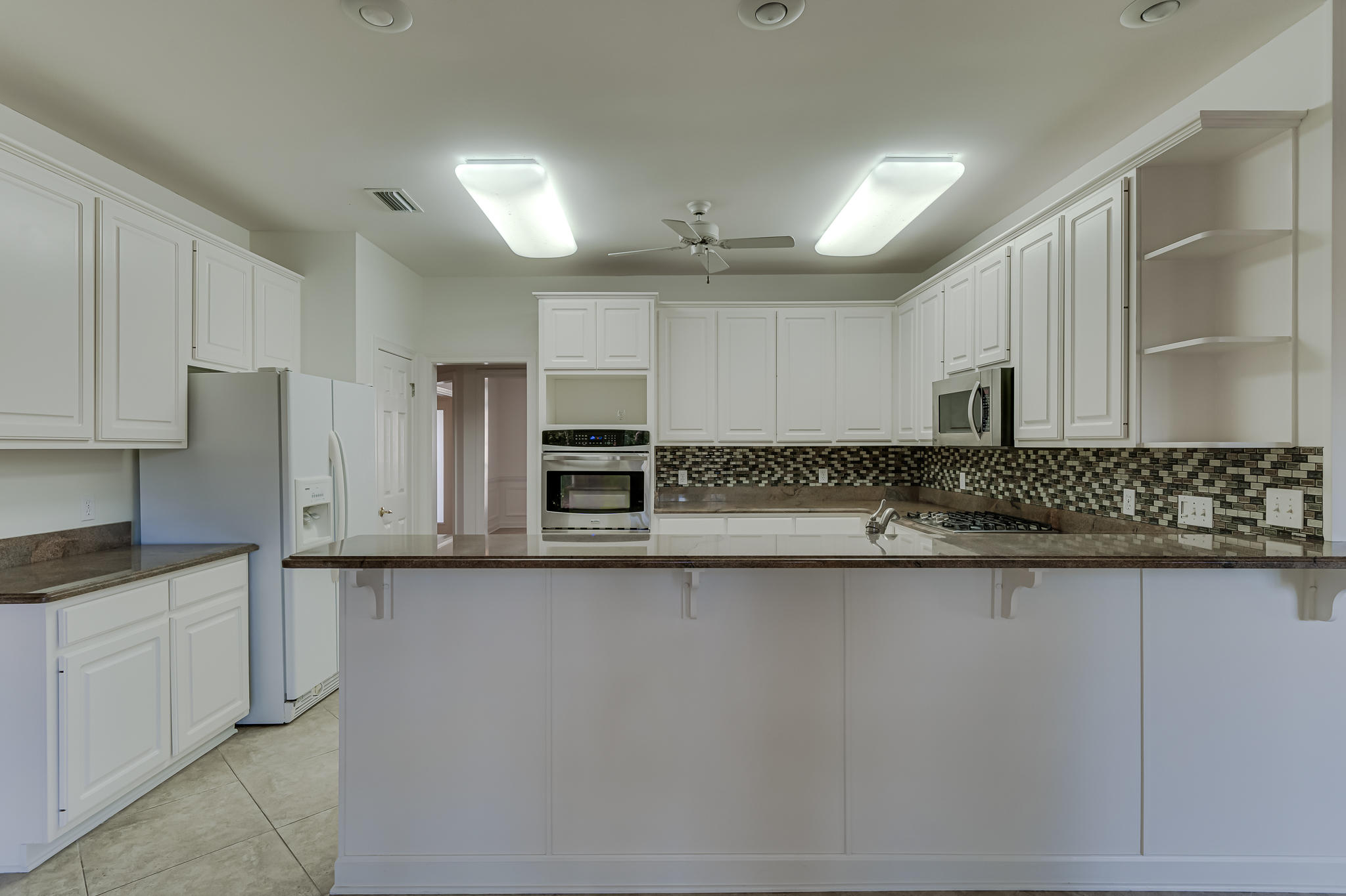 ROCKY BAYOU COUNTRY CLUB ESTATES 5 - Residential