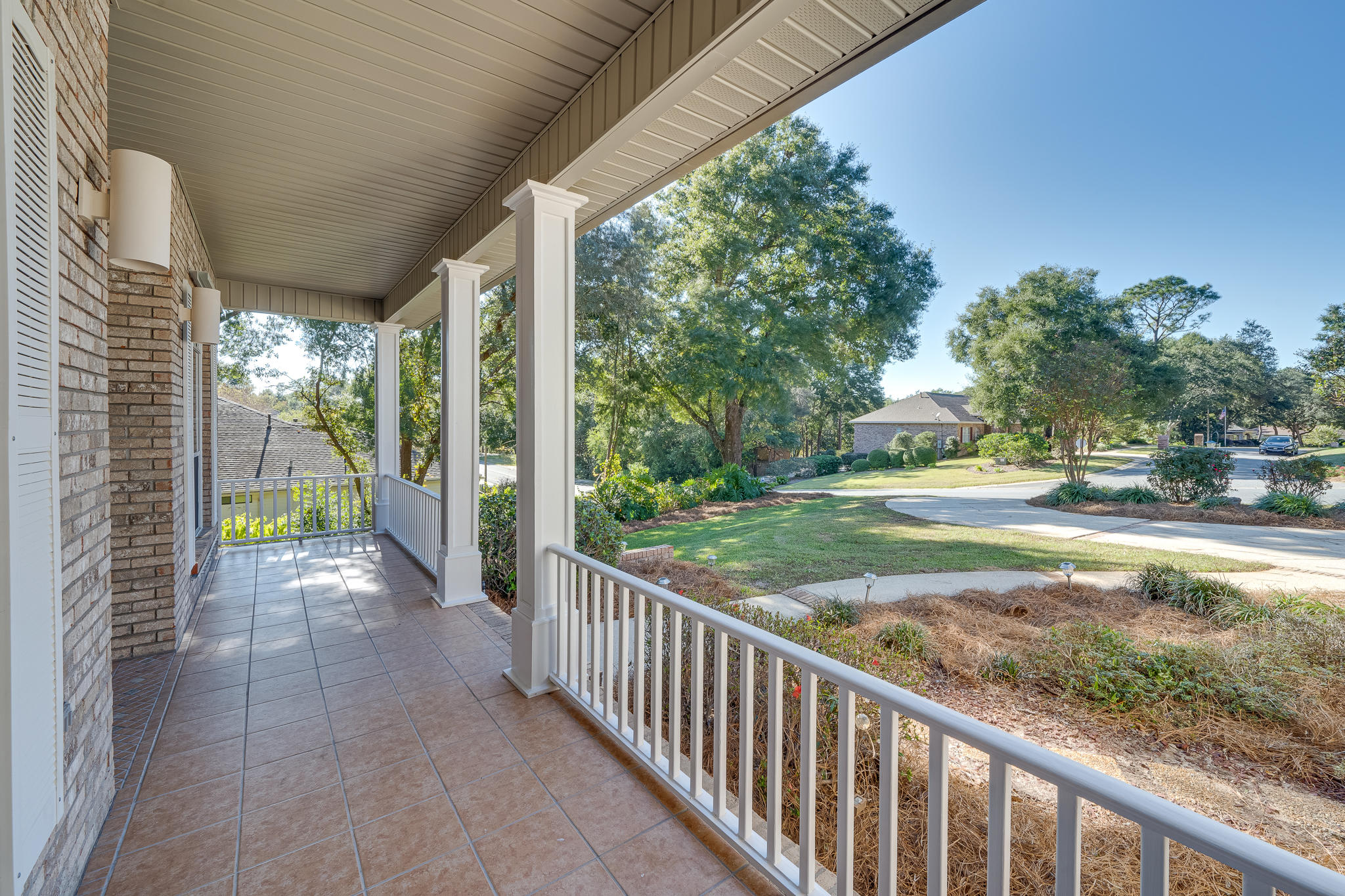 ROCKY BAYOU COUNTRY CLUB ESTATES 5 - Residential