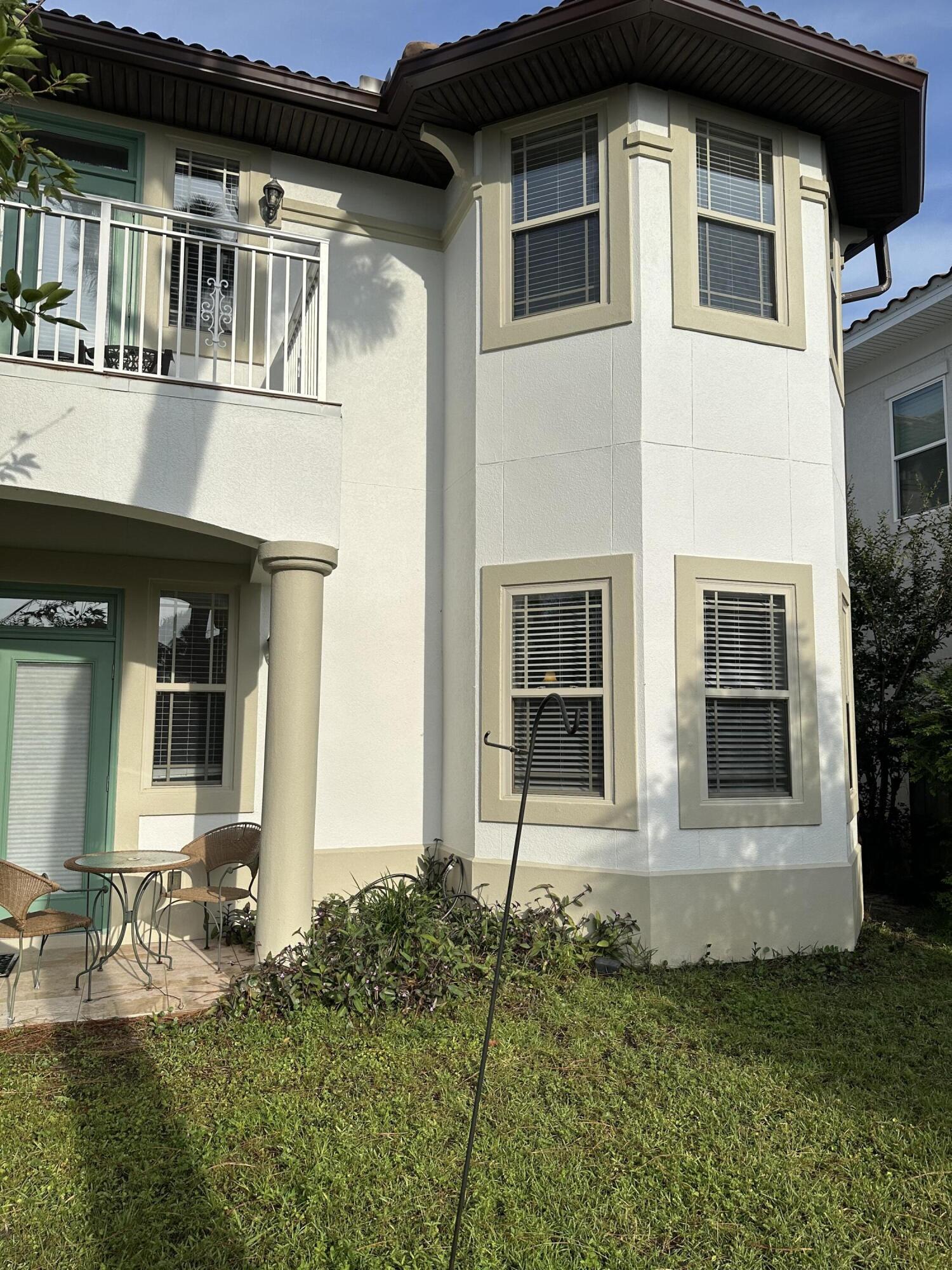CALUSA BAY S/D - Residential Lease