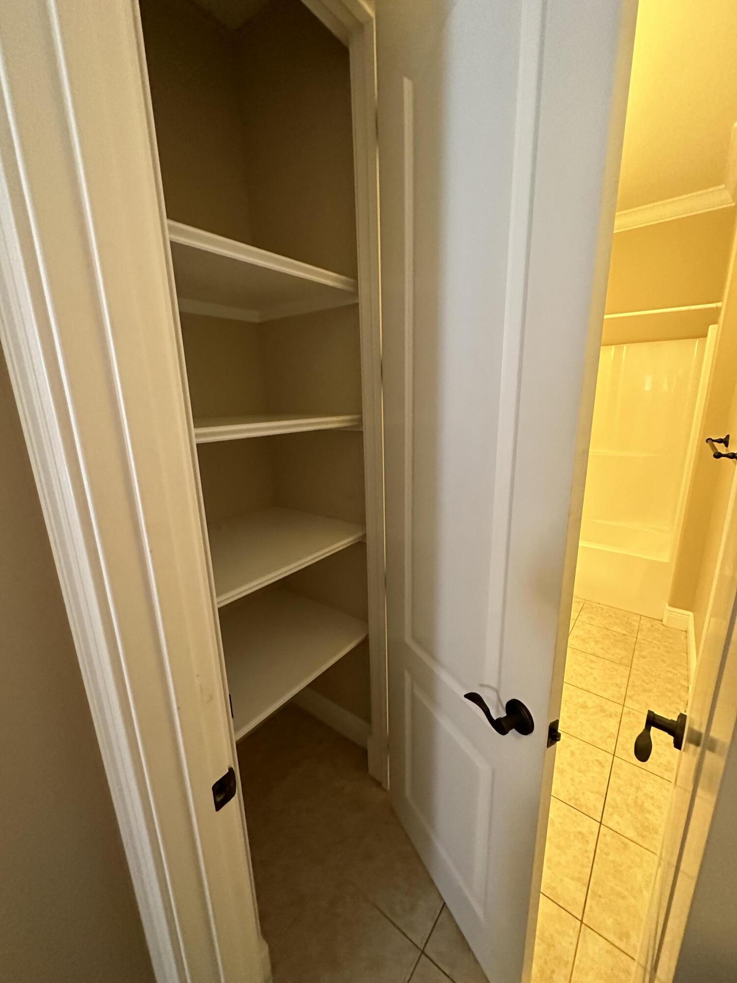 CALUSA BAY S/D - Residential Lease